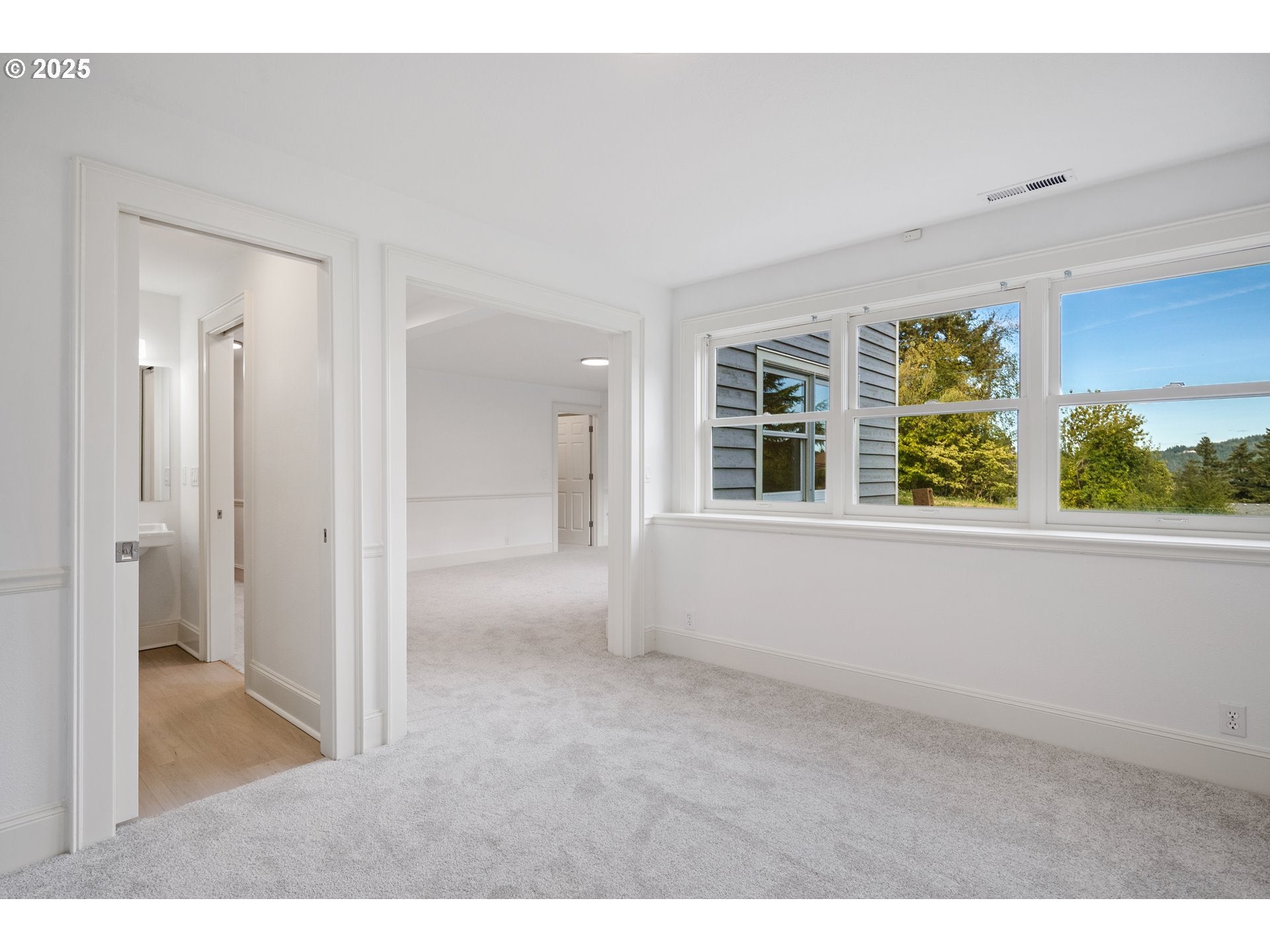 Happy Valley, Oregon, 97086, United States, 4 Bedrooms Bedrooms, ,4 BathroomsBathrooms,Residential,Active,1971773