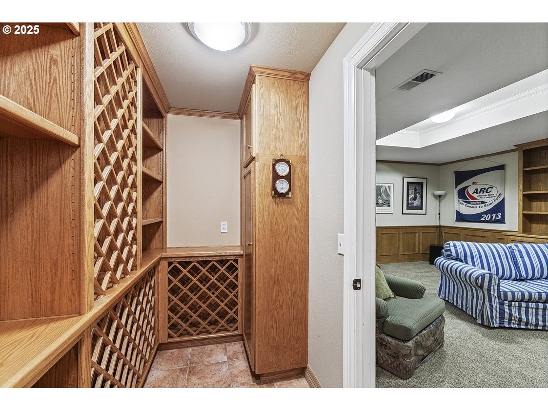 Lake Oswego, Oregon, 97034, United States, 3 Bedrooms Bedrooms, ,3 BathroomsBathrooms,Residential,Active,1862857