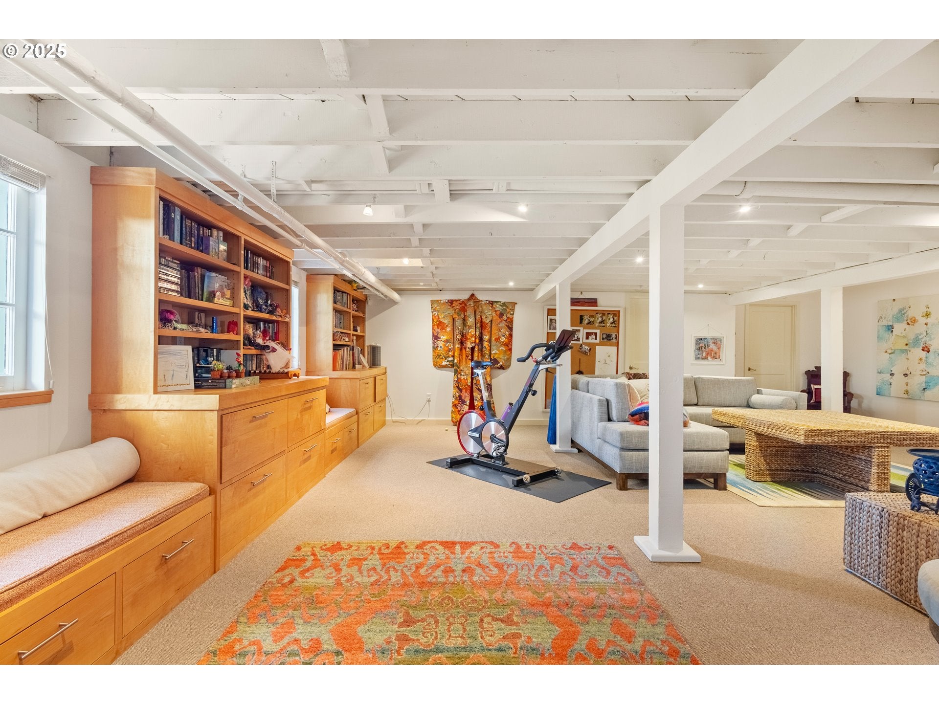 Portland, Oregon, 97239, United States, 4 Bedrooms Bedrooms, ,5 BathroomsBathrooms,Residential,Active,1772733