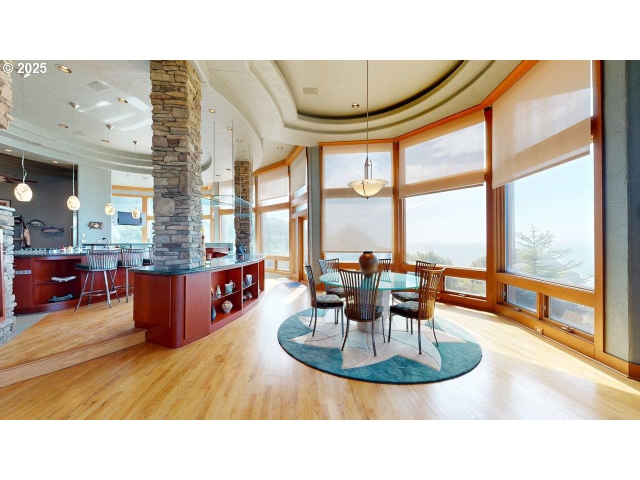 Gold Beach, Oregon, 97444, United States, 3 Bedrooms Bedrooms, ,6 BathroomsBathrooms,Residential,Active,1953281