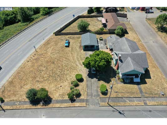 906 C ST, MYRTLE POINT, OR 97458 - Image 1