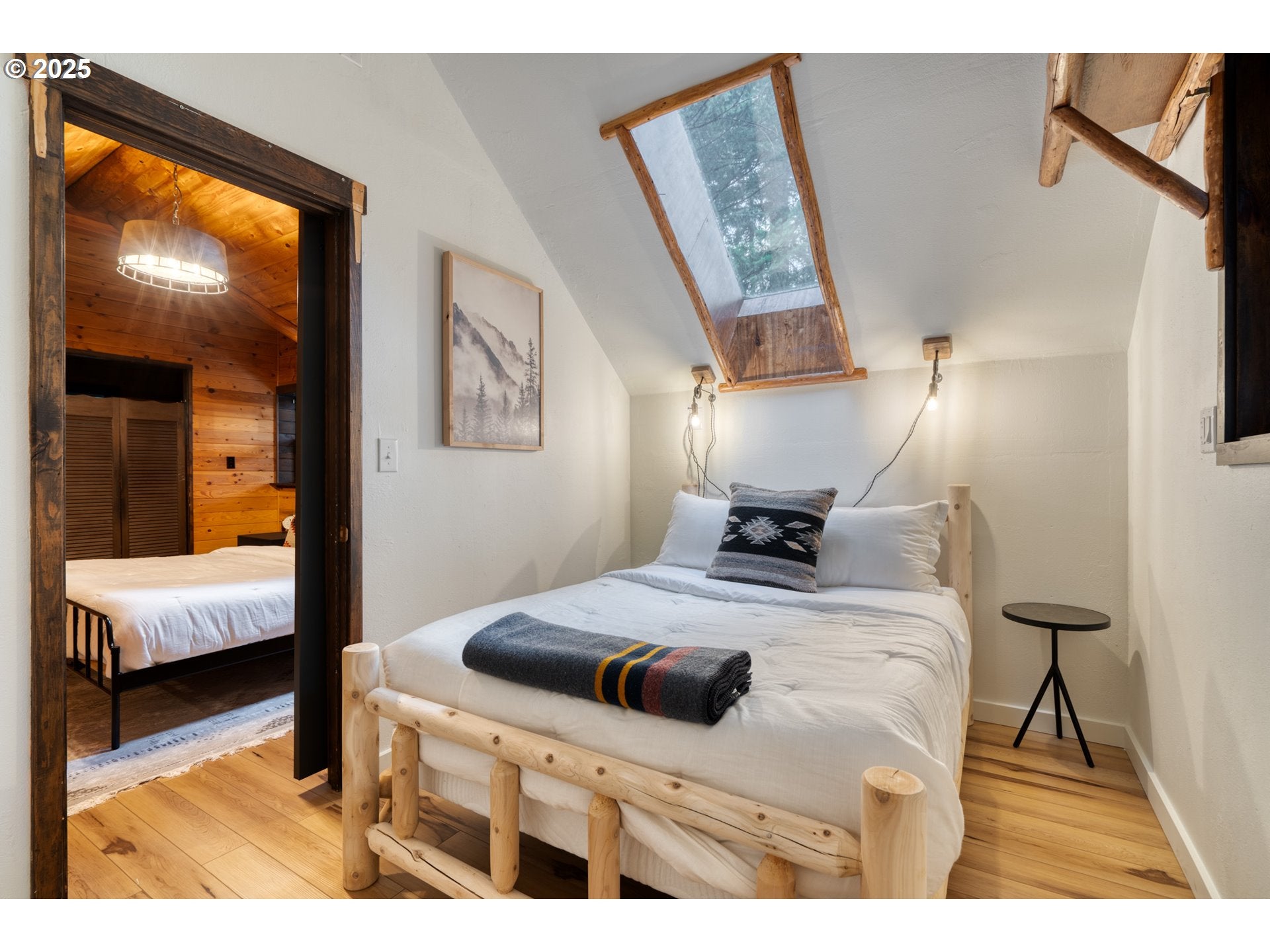 Welches, Oregon, 97067, United States, ,4 BathroomsBathrooms,Residential,Active,1764882