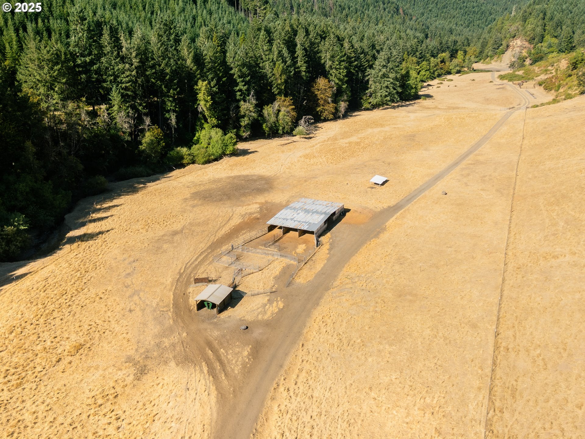 Canyonville, Oregon, 97417, United States, 3 Bedrooms Bedrooms, ,2 BathroomsBathrooms,Residential,Active,1909832