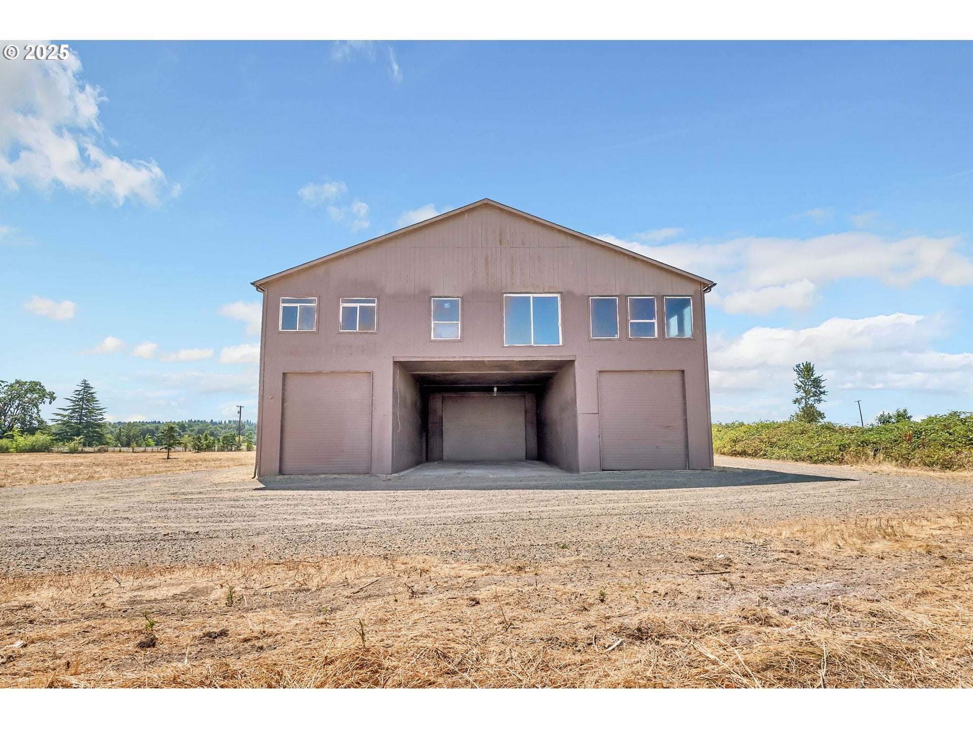 Eugene, Oregon, 97402, United States, 3 Bedrooms Bedrooms, ,3 BathroomsBathrooms,Residential,Active,1900212