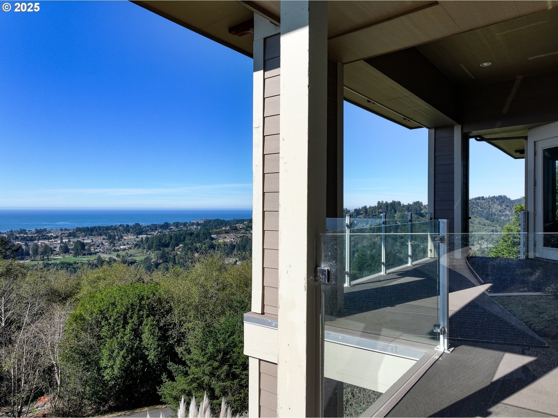 Brookings, Oregon, 97415, United States, 4 Bedrooms Bedrooms, ,4 BathroomsBathrooms,Residential,Active,1967294