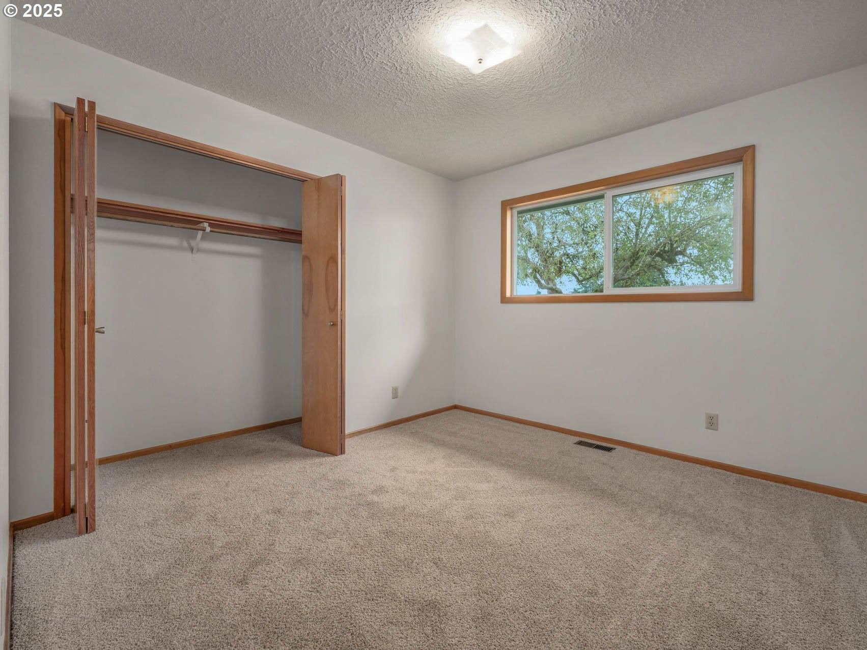 Hillsboro, Oregon, 97123, United States, 3 Bedrooms Bedrooms, ,2 BathroomsBathrooms,Residential,Active,1849541