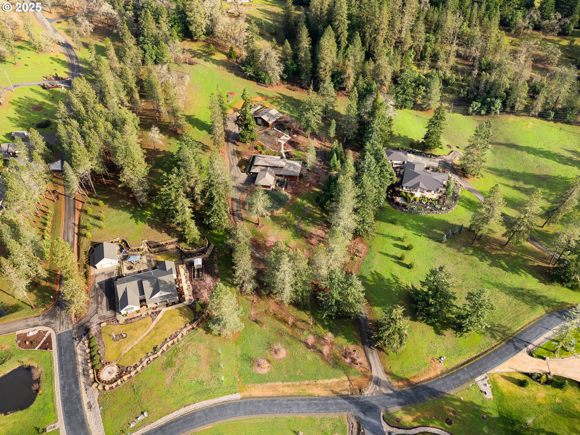 Roseburg, Oregon, 97471, United States, 3 Bedrooms Bedrooms, ,4 BathroomsBathrooms,Residential,Active,1941136