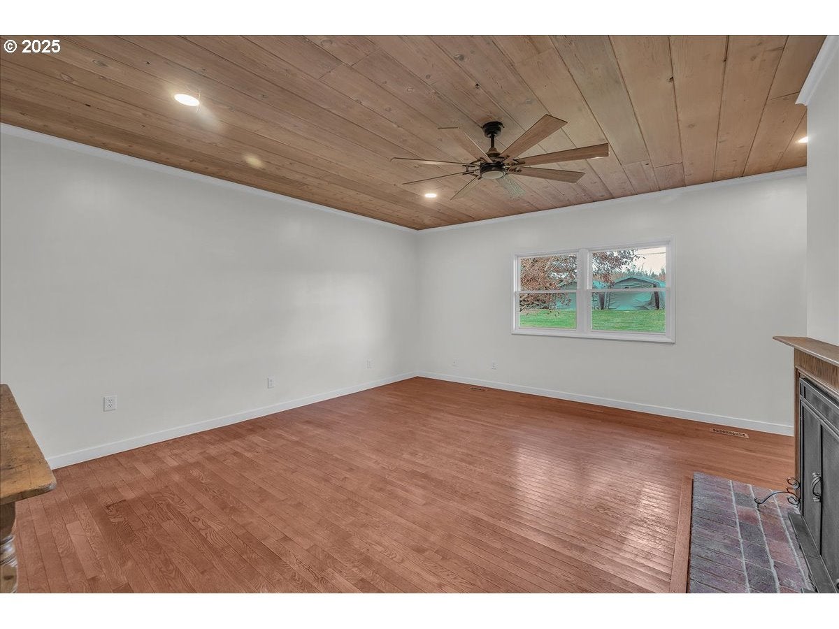 Beaverton, Oregon, 97007, United States, 3 Bedrooms Bedrooms, ,3 BathroomsBathrooms,Residential,Active,2006949