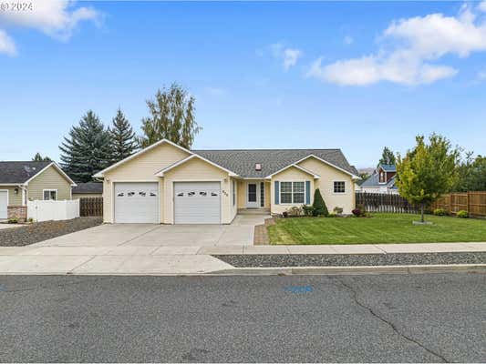 930 ELKHORN DR, BAKER CITY, OR 97814 - Image 1