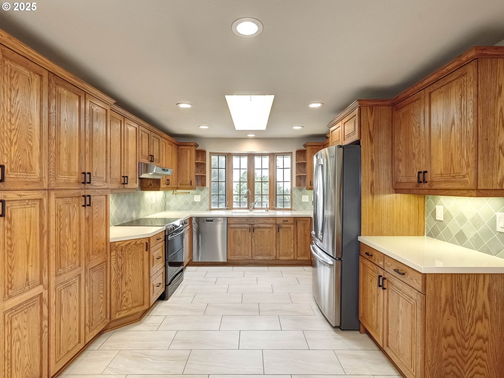 Cornelius, Oregon, 97113, United States, 3 Bedrooms Bedrooms, ,3 BathroomsBathrooms,Residential,Active,1877848