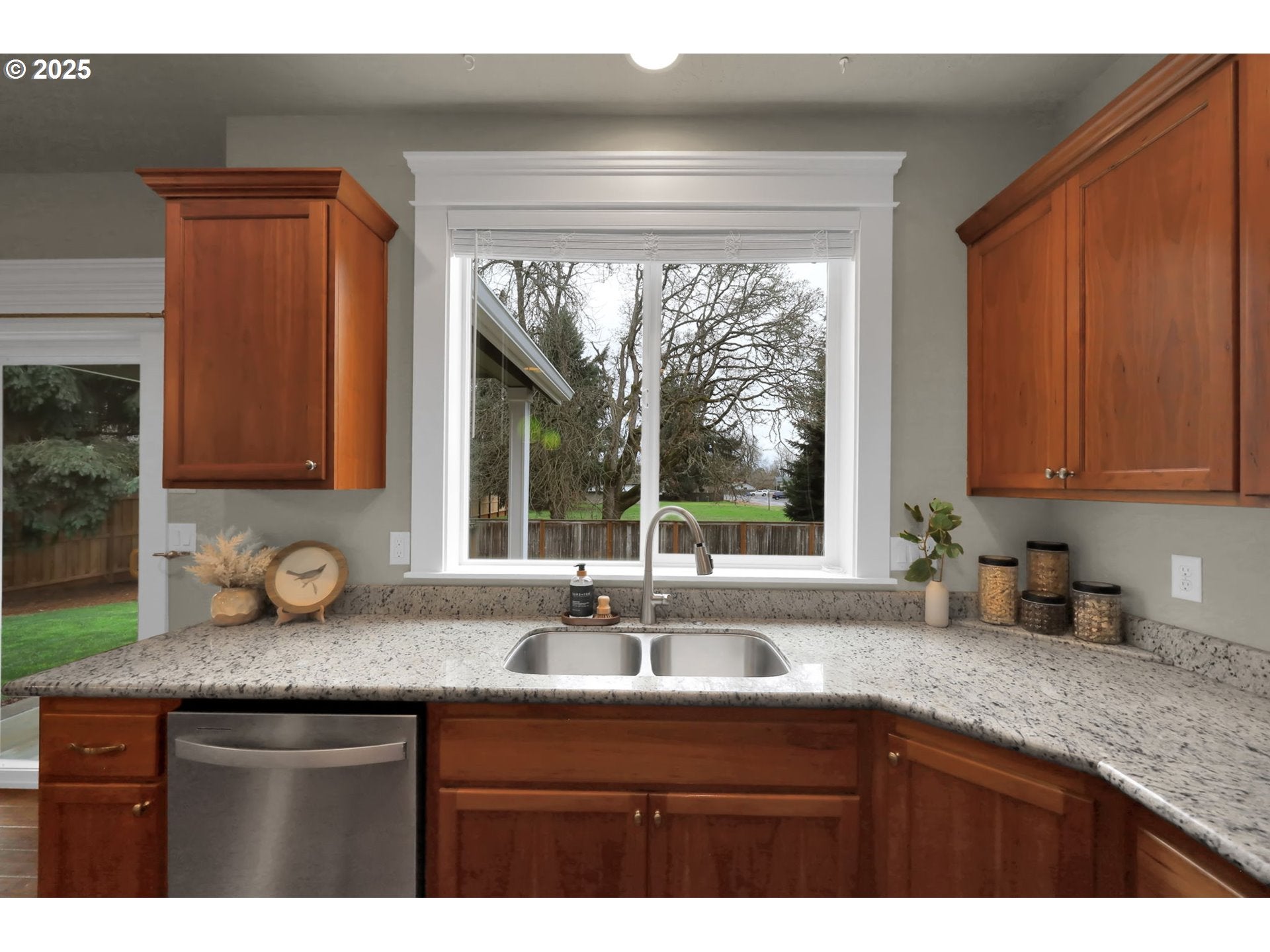 Eugene, Oregon, 97408, United States, 5 Bedrooms Bedrooms, ,3 BathroomsBathrooms,Residential,Active,2007072