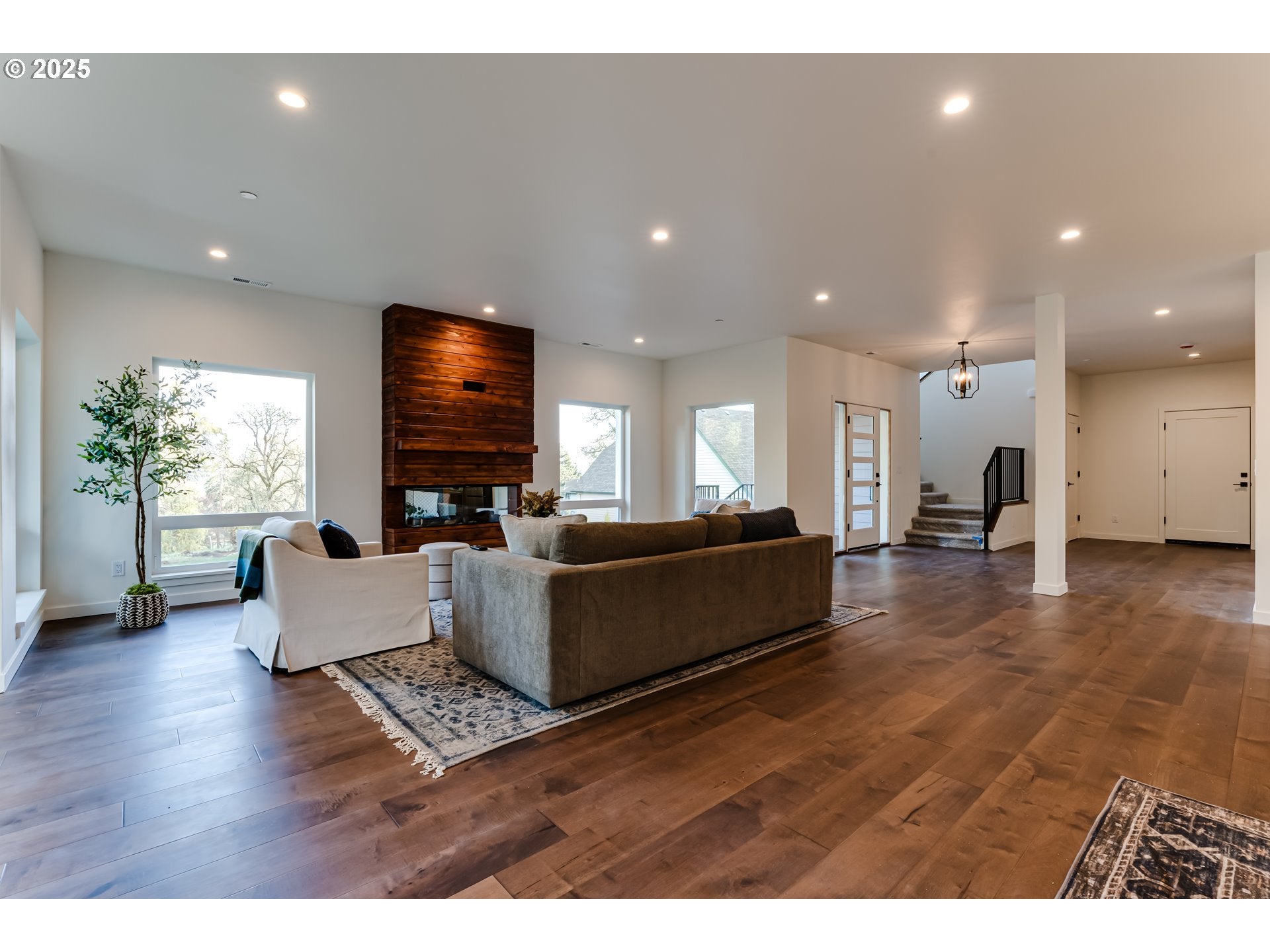 Eugene, Oregon, 97405, United States, 4 Bedrooms Bedrooms, ,3 BathroomsBathrooms,Residential,Active,2000223