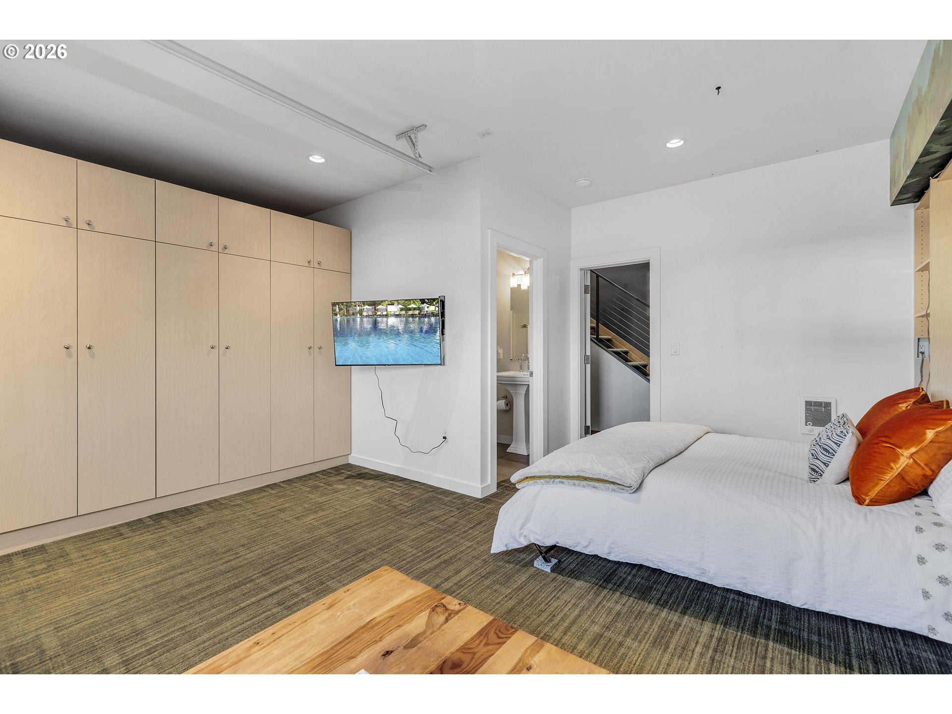 Hood River, Oregon, 97031, United States, 3 Bedrooms Bedrooms, ,3 BathroomsBathrooms,Residential,Active,2008720