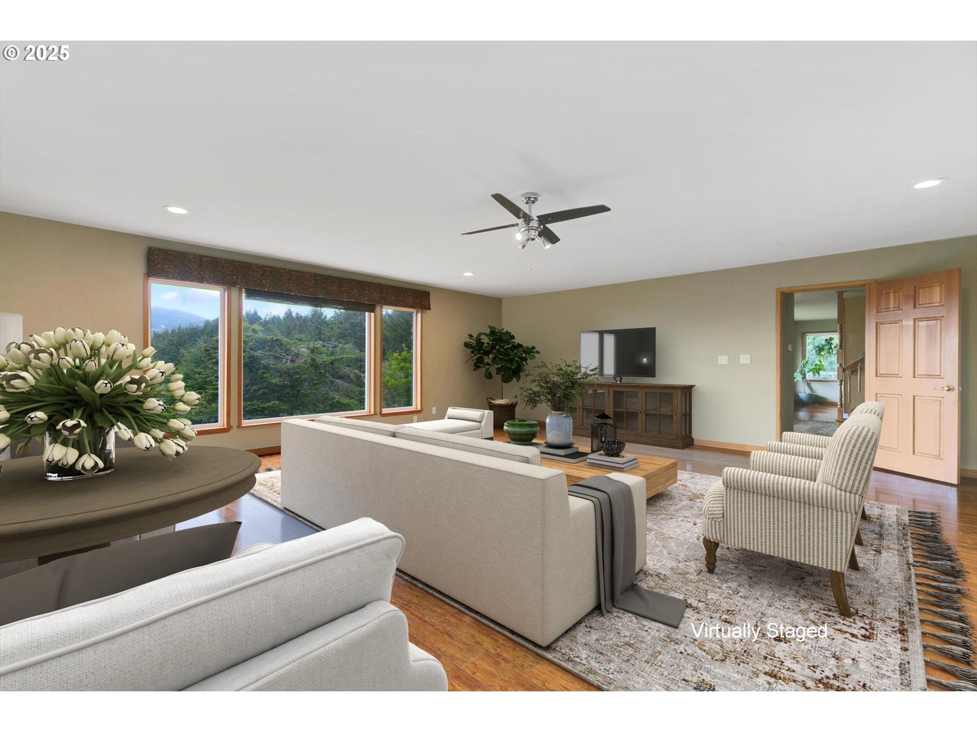 Gold Beach, Oregon, 97444, United States, 4 Bedrooms Bedrooms, ,5 BathroomsBathrooms,Residential,Active,1899243