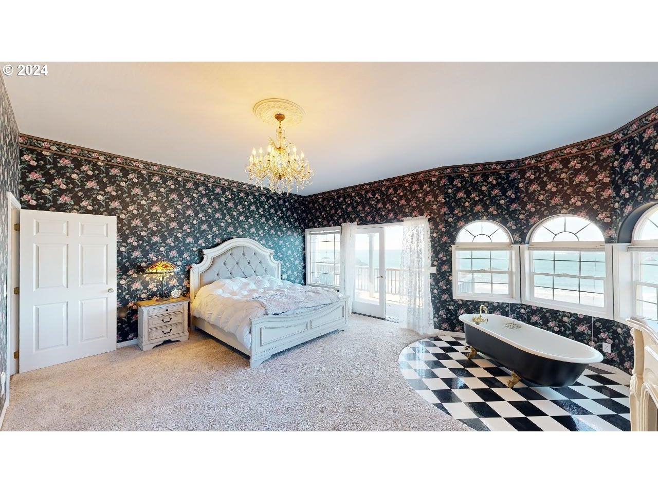 Brookings, Oregon, 97415, United States, ,5 BathroomsBathrooms,Residential,Active,1701896