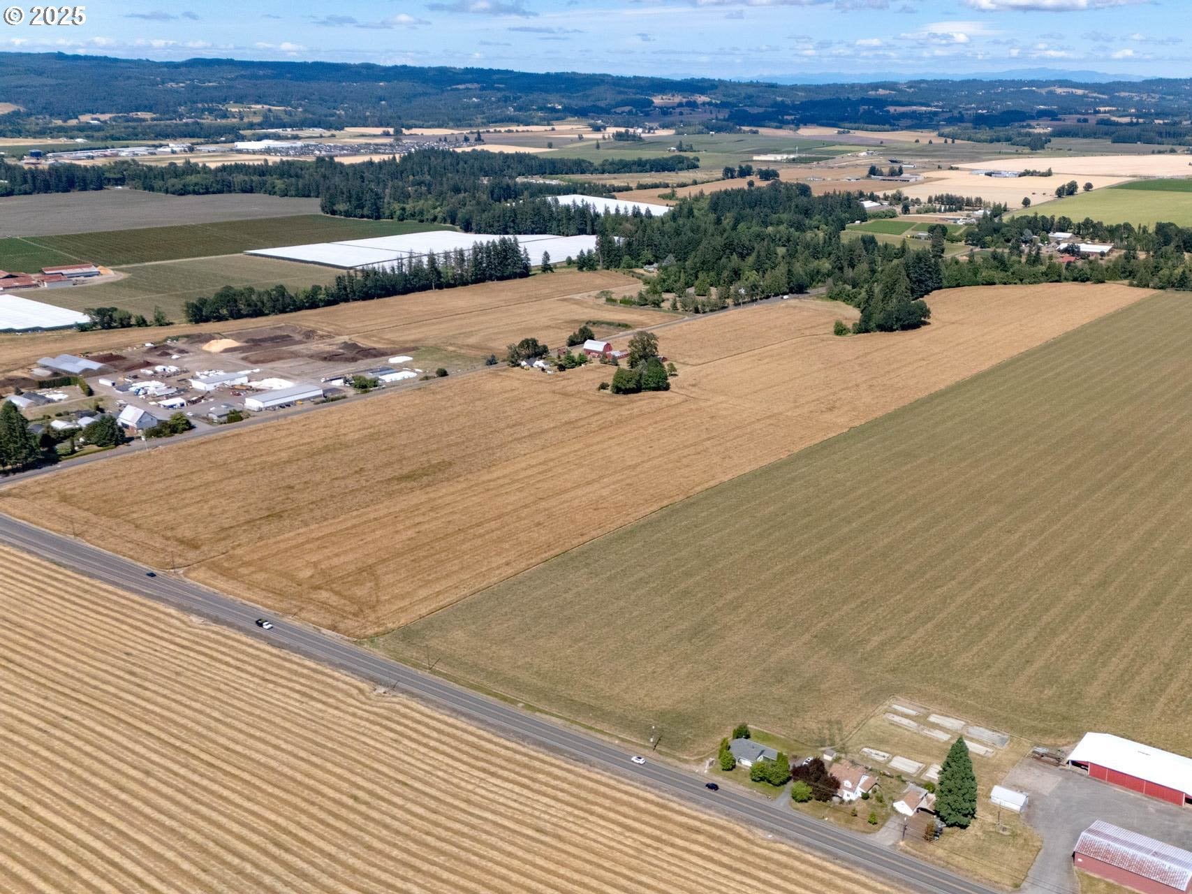 Hillsboro, Oregon, 97124, United States, 2 Bedrooms Bedrooms, ,1 BathroomBathrooms,Residential,Active,1899210