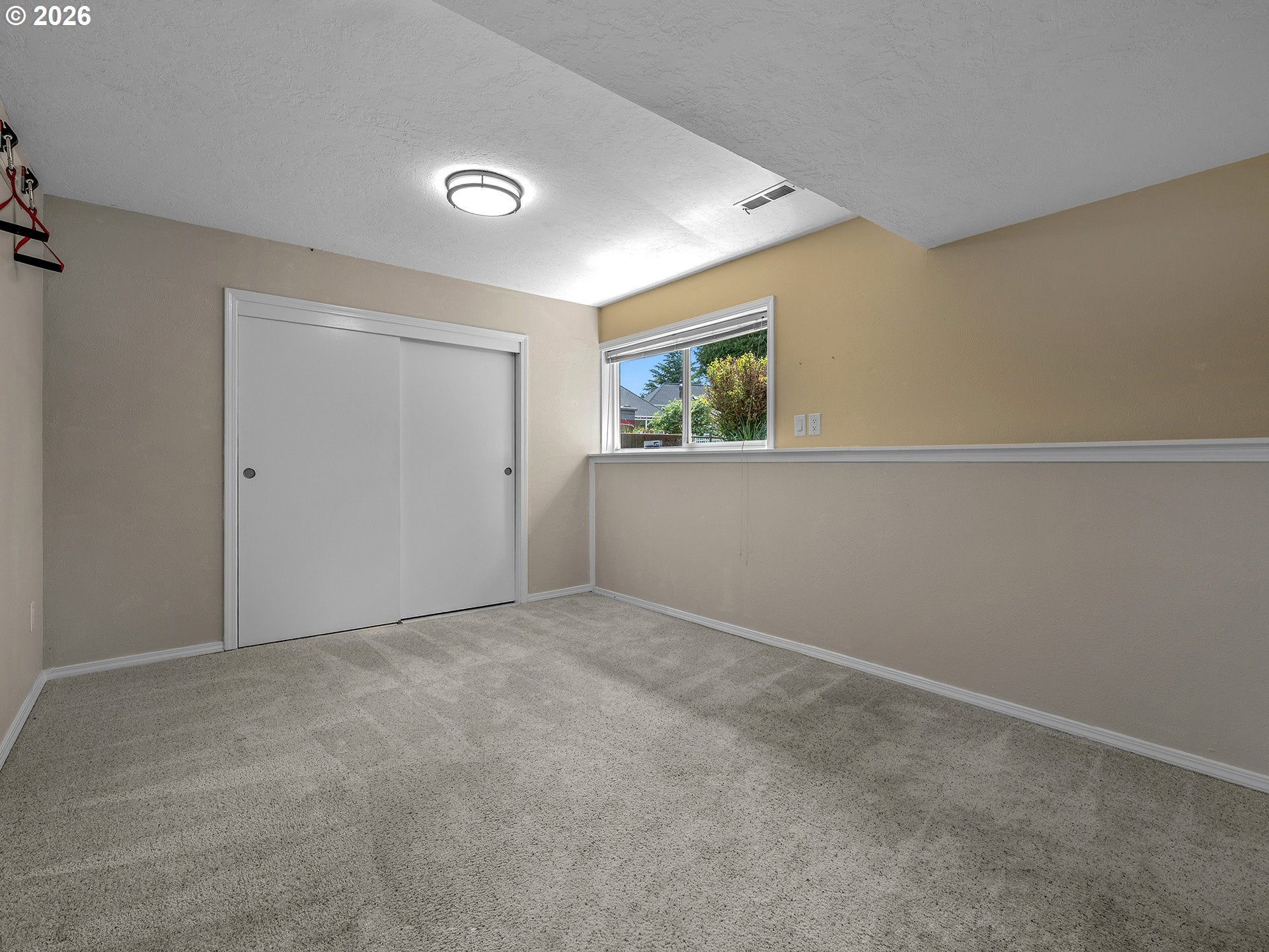 Hillsboro, Oregon, 97123, United States, 5 Bedrooms Bedrooms, ,3 BathroomsBathrooms,Residential,Active,2044567