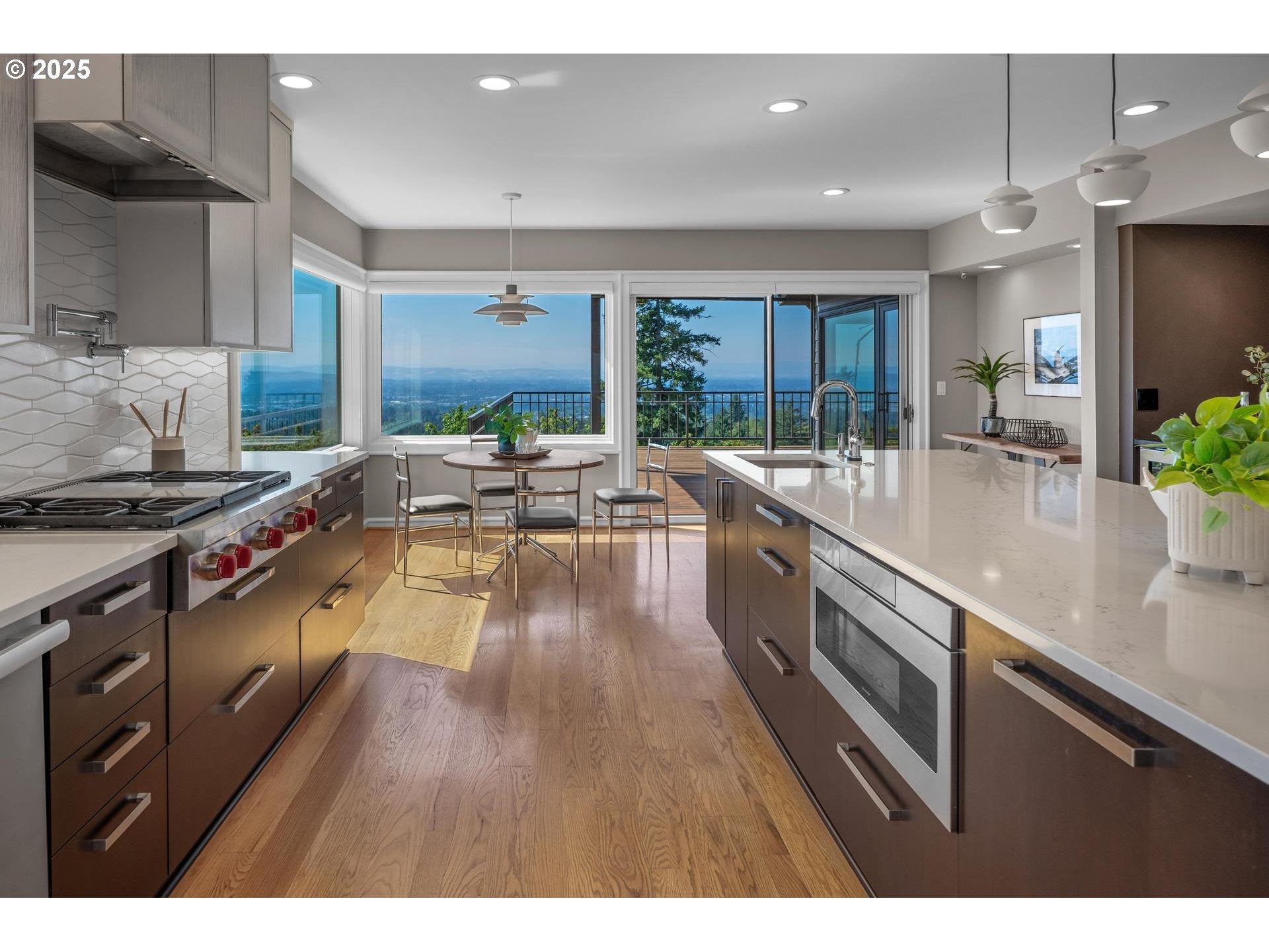 Portland, Oregon, 97225, United States, 4 Bedrooms Bedrooms, ,5 BathroomsBathrooms,Residential,Active,1936425