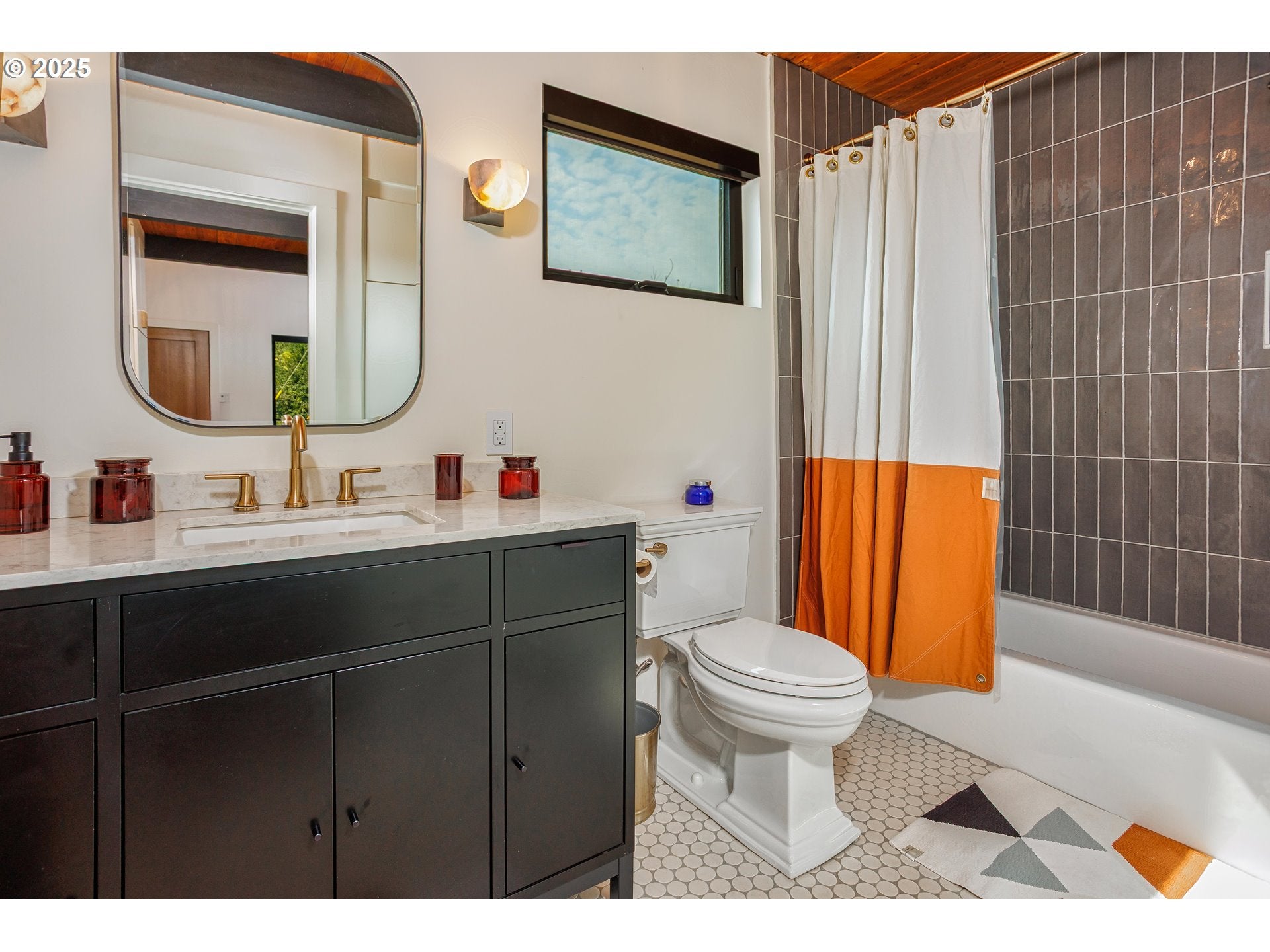Manzanita, Oregon, 97130, United States, 2 Bedrooms Bedrooms, ,1 BathroomBathrooms,Residential,Active,1936622