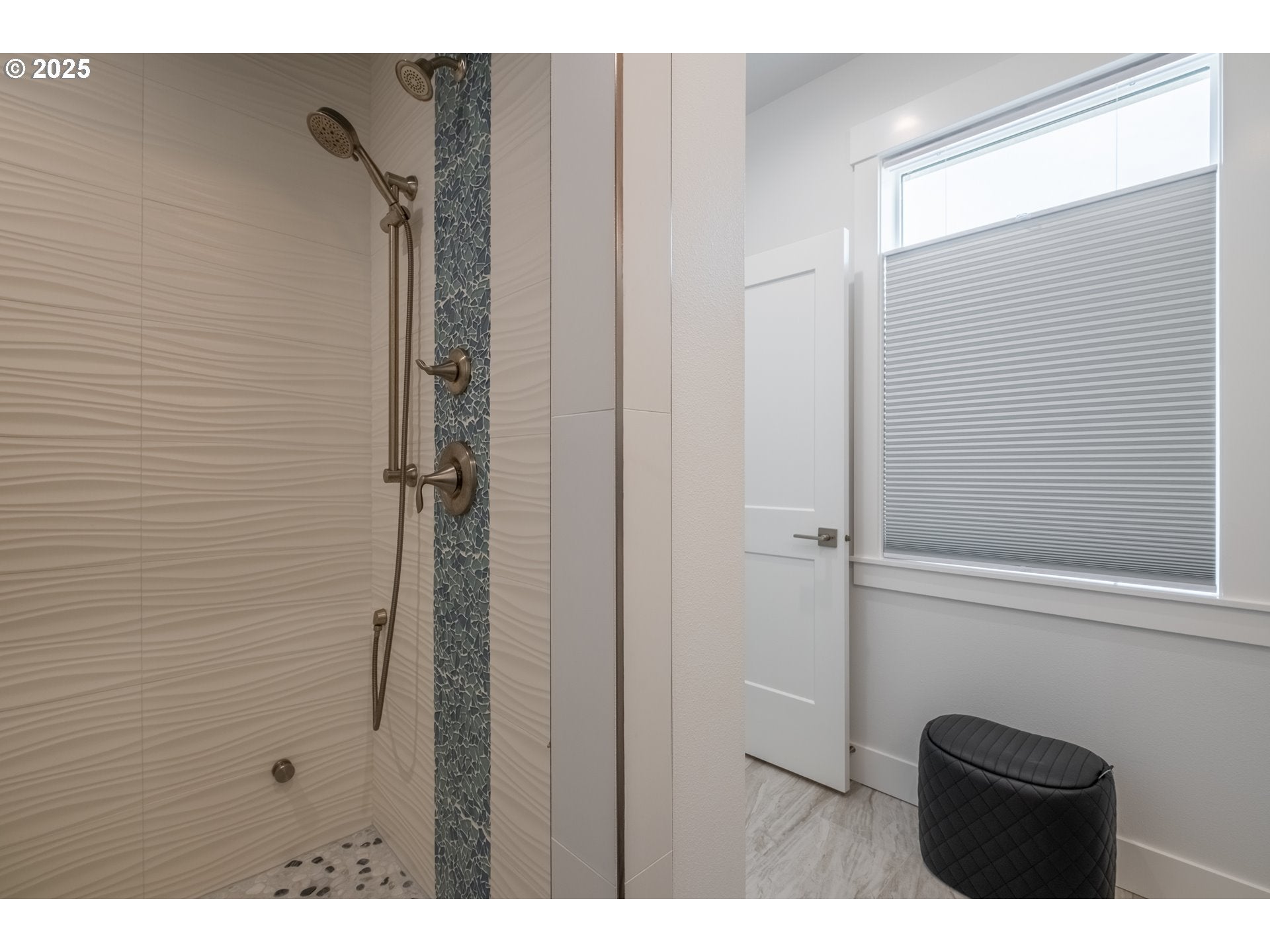 Lincoln City, Oregon, 97367, United States, ,3 BathroomsBathrooms,Residential,Active,1762851
