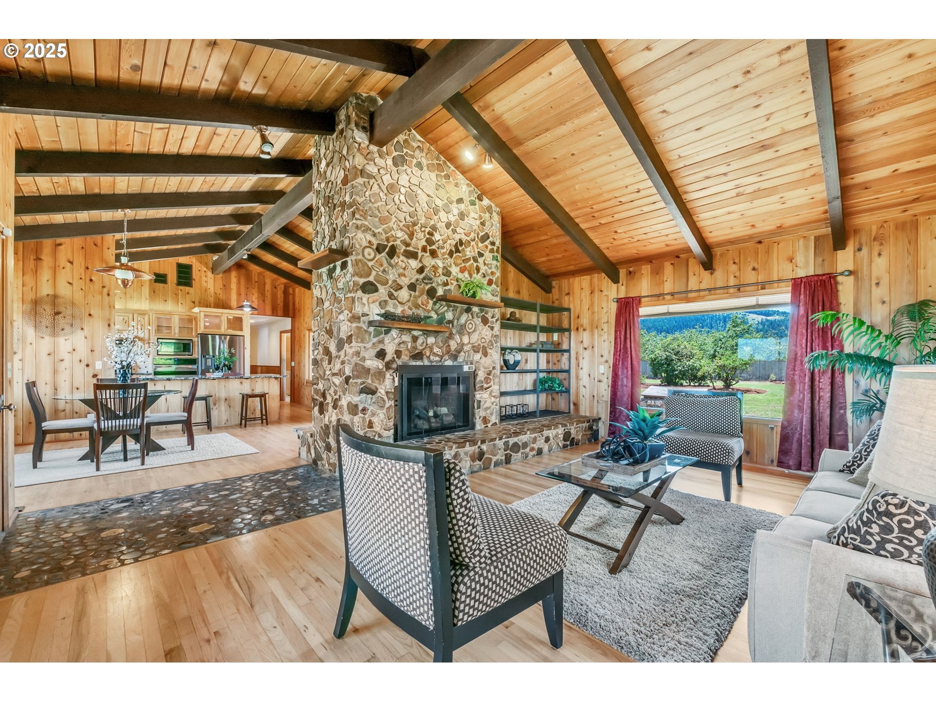 Creswell, Oregon, 97426, United States, 3 Bedrooms Bedrooms, ,3 BathroomsBathrooms,Residential,Active,1888984