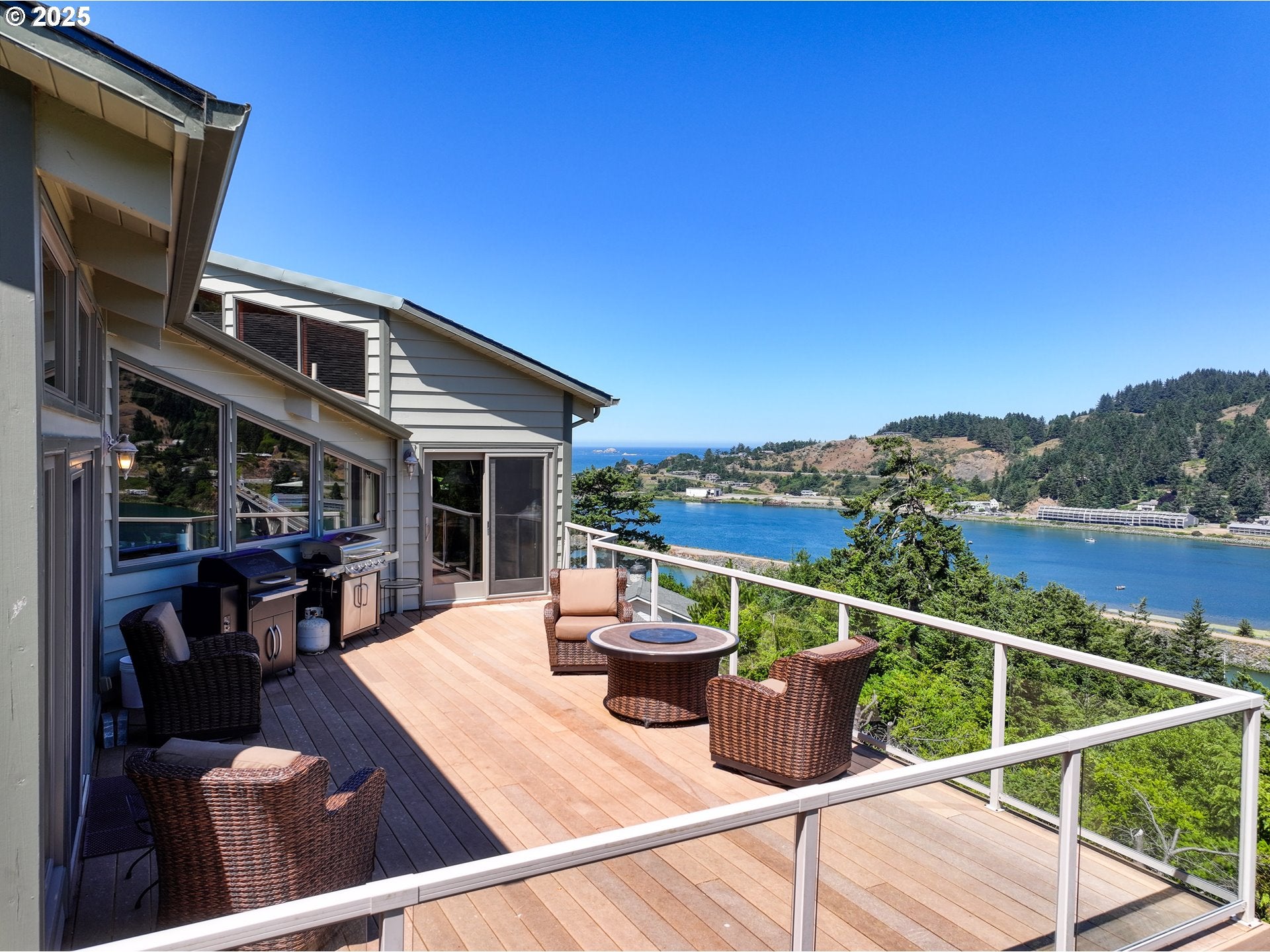 Gold Beach, Oregon, 97444, United States, 4 Bedrooms Bedrooms, ,3 BathroomsBathrooms,Residential,Active,1913016