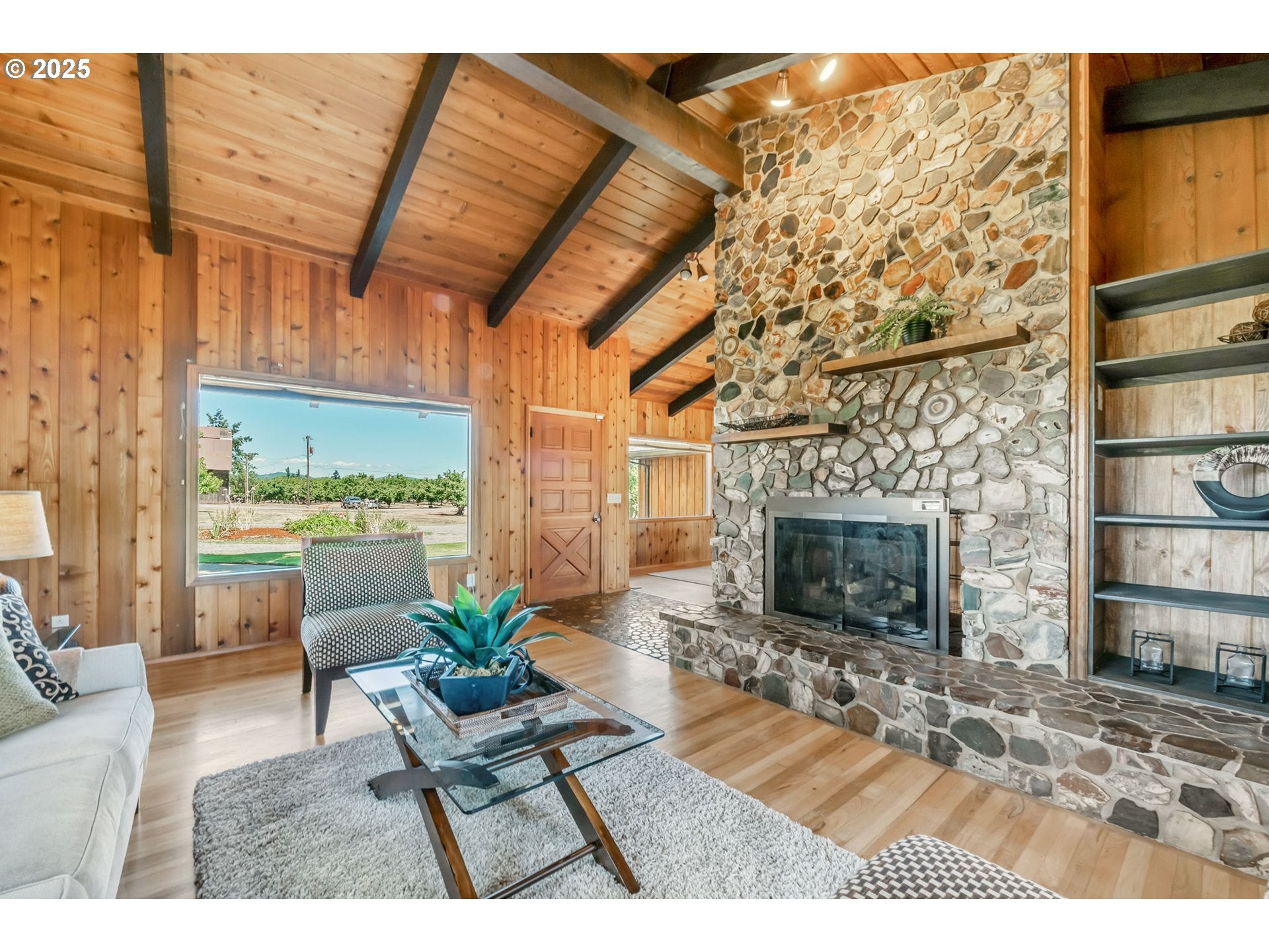 Creswell, Oregon, 97426, United States, 3 Bedrooms Bedrooms, ,3 BathroomsBathrooms,Residential,Active,1888984