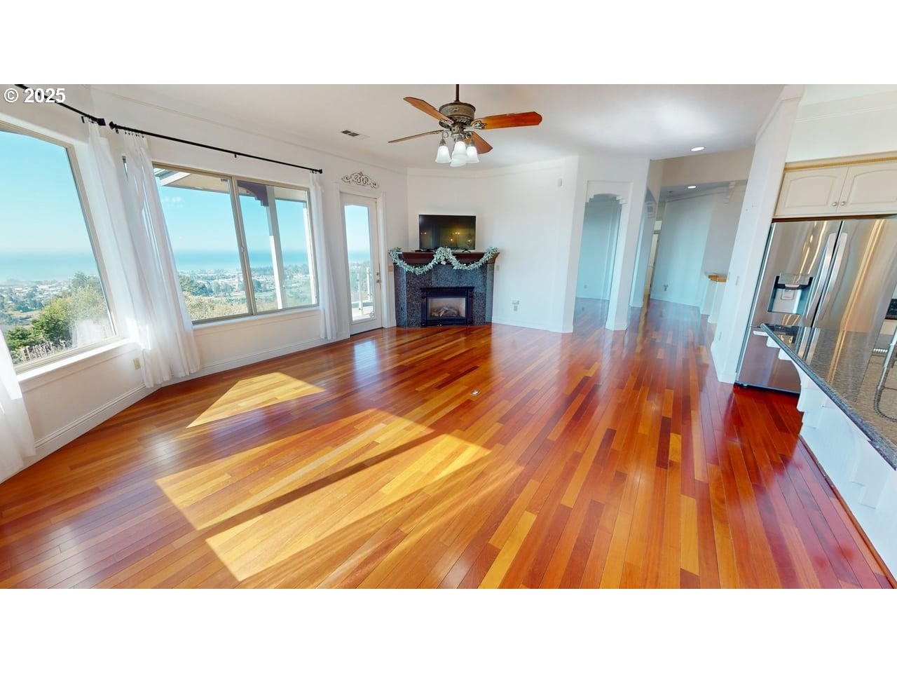 Brookings, Oregon, 97415, United States, 4 Bedrooms Bedrooms, ,4 BathroomsBathrooms,Residential,Active,1967294