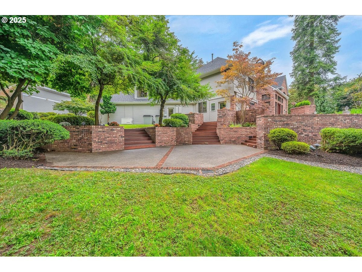 Rainier, Oregon, 97048, United States, 4 Bedrooms Bedrooms, ,5 BathroomsBathrooms,Residential,Active,1936128