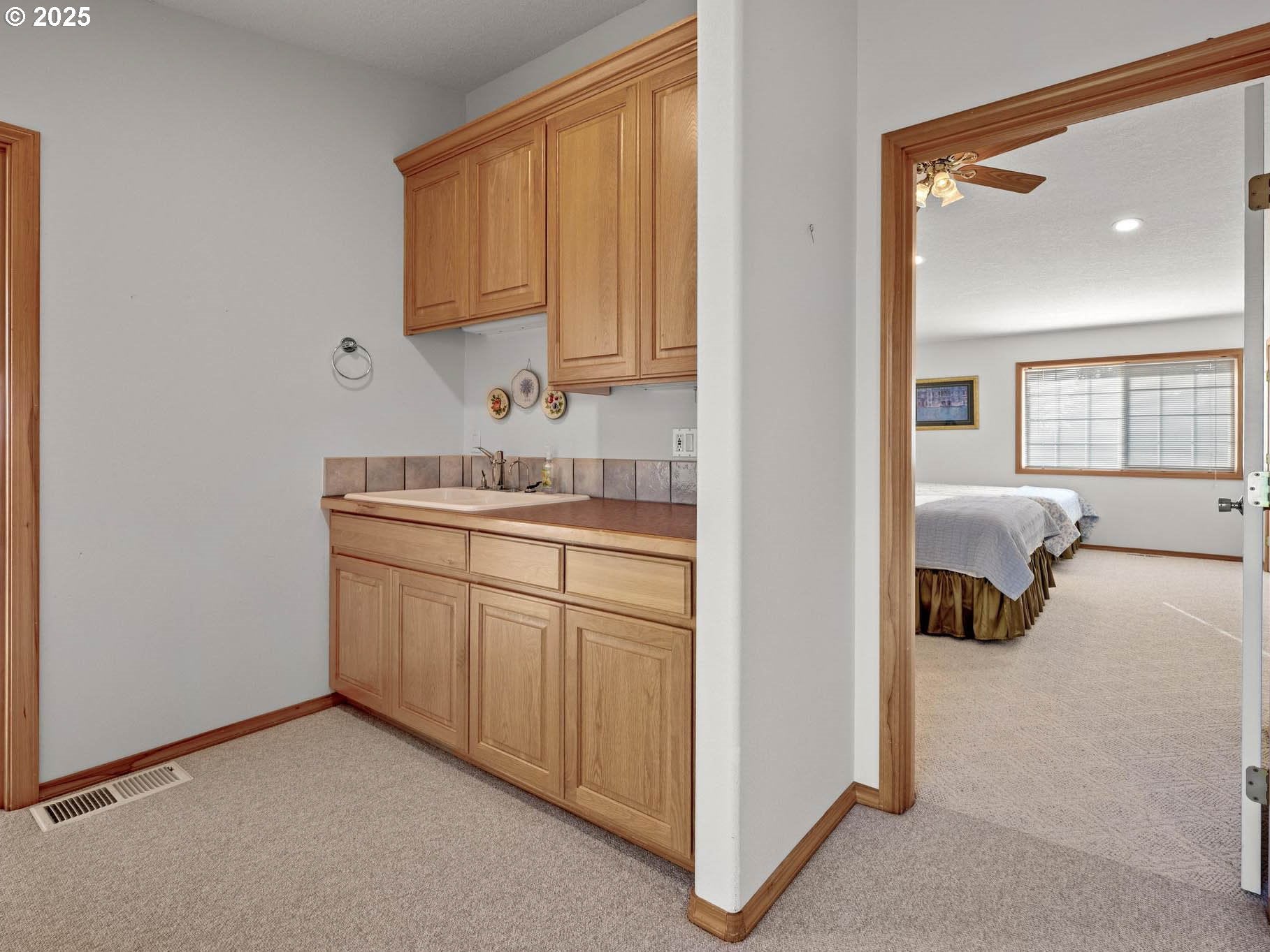 North Plains, Oregon, 97133, United States, 5 Bedrooms Bedrooms, ,4 BathroomsBathrooms,Residential,Active,1764071