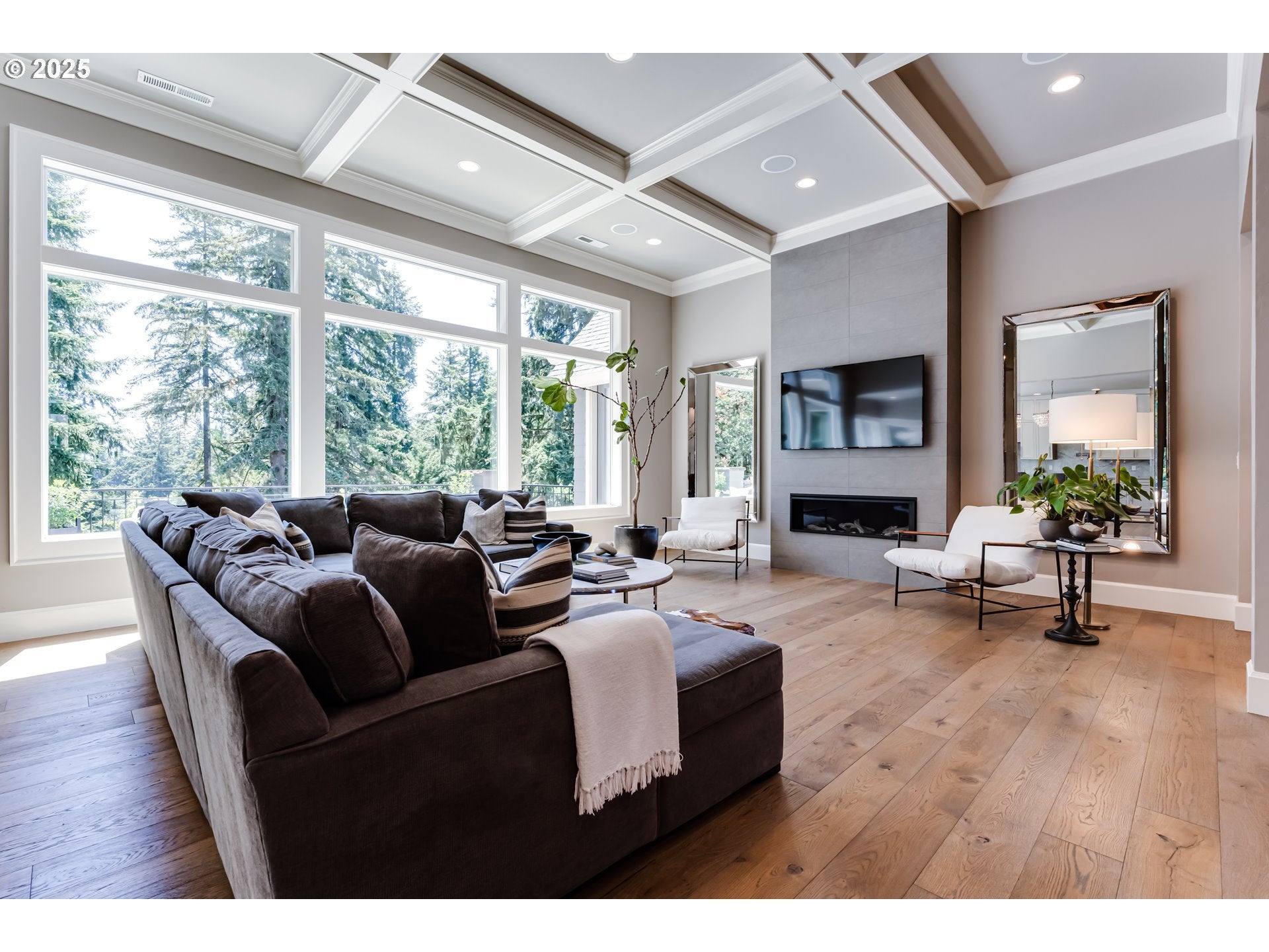 Eugene, Oregon, 97405, United States, ,5 BathroomsBathrooms,Residential,Active,1899898