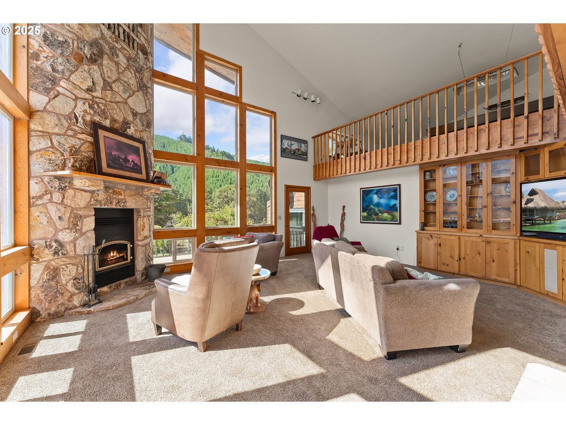 Canyonville, Oregon, 97417, United States, 3 Bedrooms Bedrooms, ,2 BathroomsBathrooms,Residential,Active,1909832