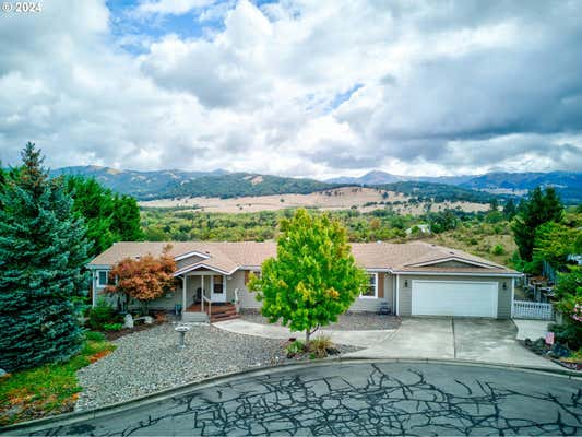 130 CLOUDCREST CT, ROSEBURG, OR 97471 - Image 1