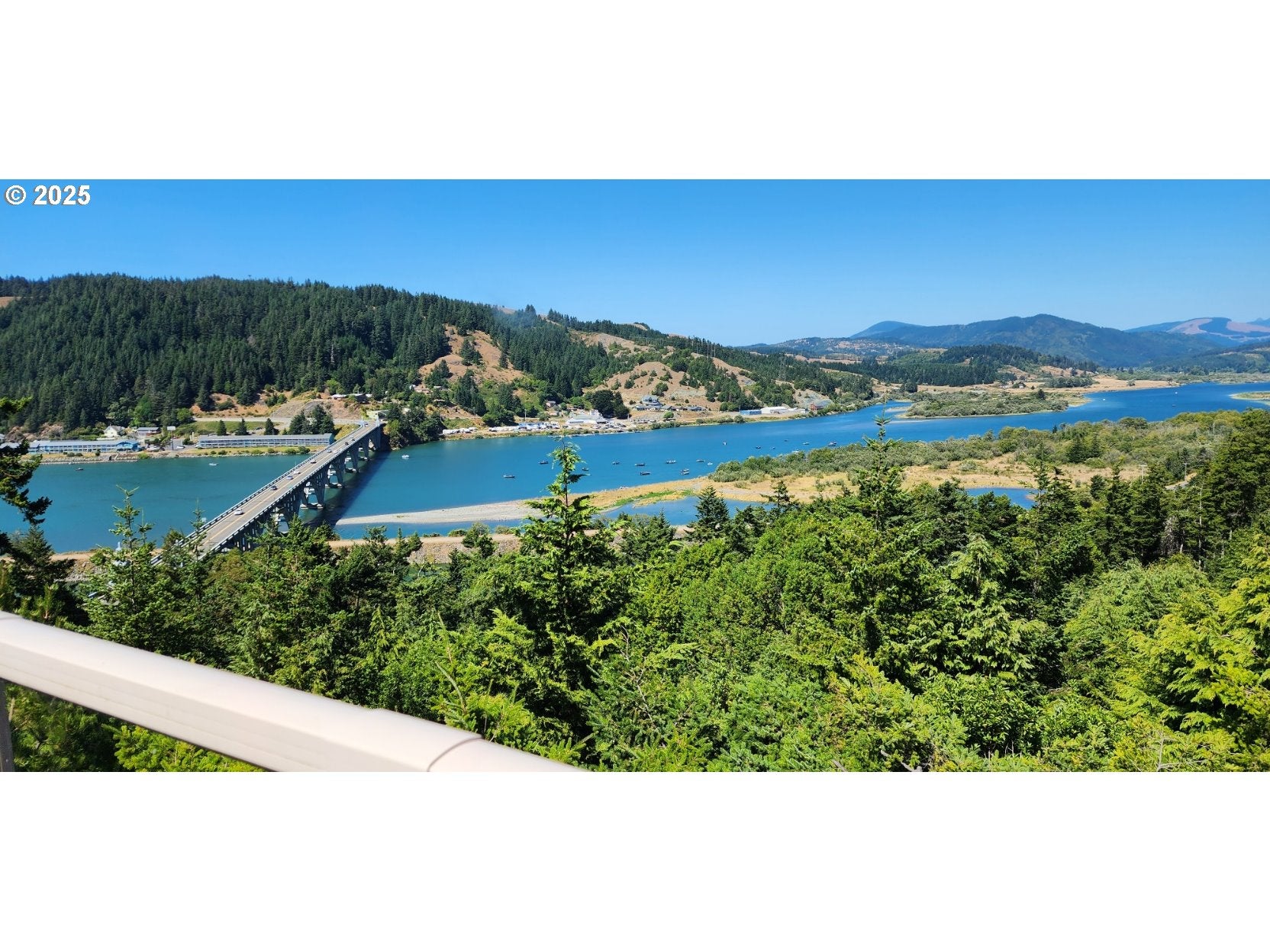 Gold Beach, Oregon, 97444, United States, 4 Bedrooms Bedrooms, ,3 BathroomsBathrooms,Residential,Active,1913016