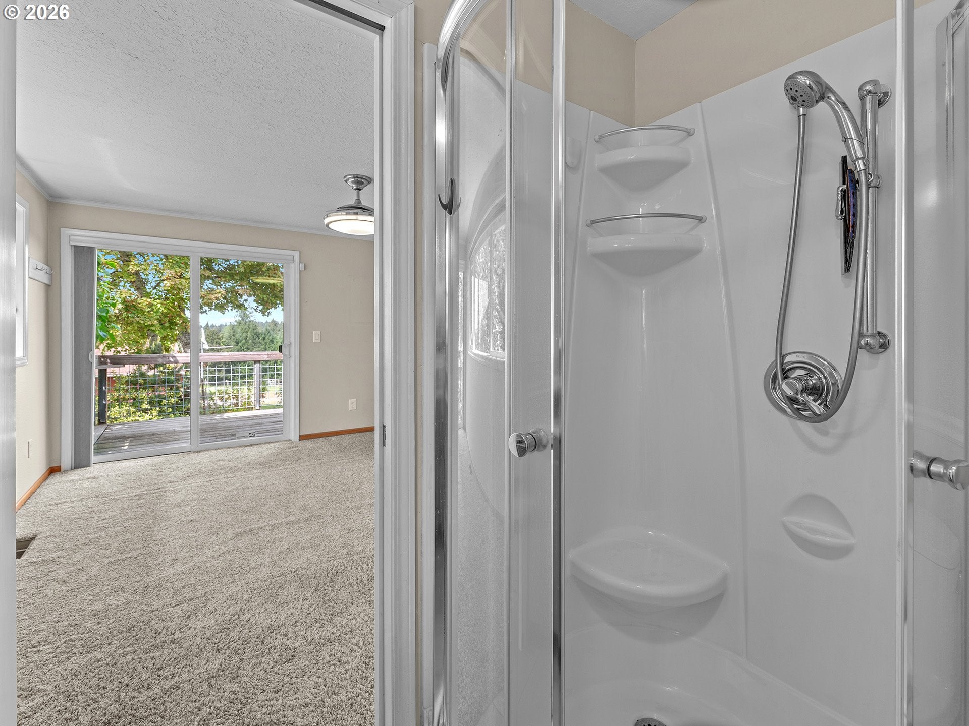 Hillsboro, Oregon, 97123, United States, 5 Bedrooms Bedrooms, ,3 BathroomsBathrooms,Residential,Active,2044567