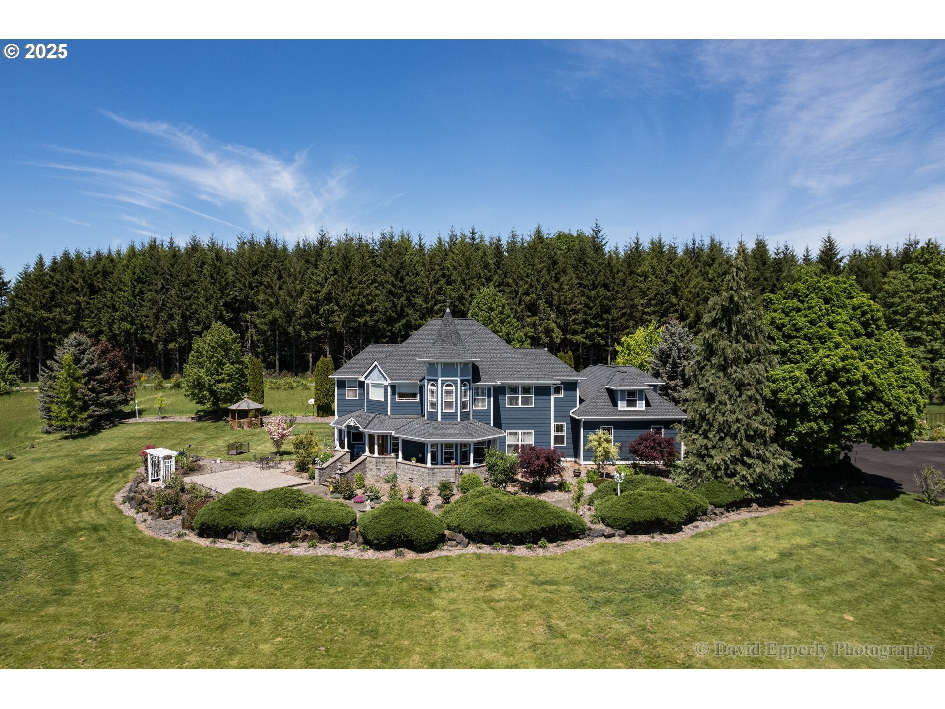 St. Helens, Oregon, 97051, United States, 5 Bedrooms Bedrooms, ,5 BathroomsBathrooms,Residential,Active,1972199