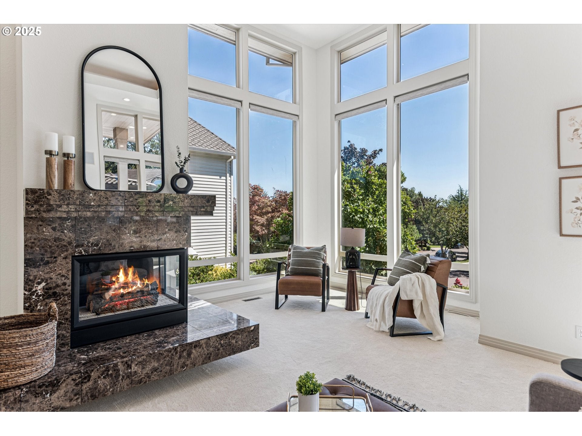 Lake Oswego, Oregon, 97034, United States, 4 Bedrooms Bedrooms, ,5 BathroomsBathrooms,Residential,Active,1914922