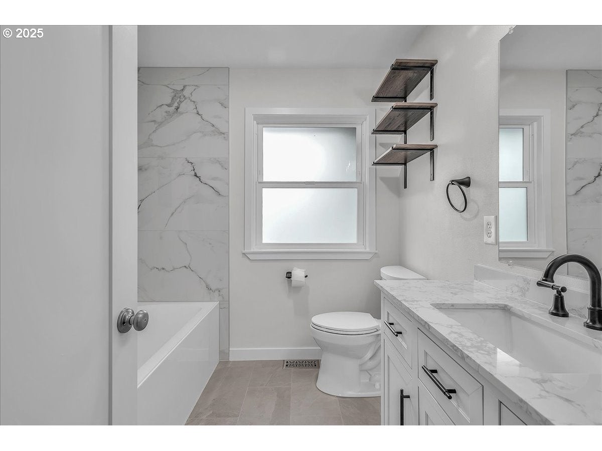 Beaverton, Oregon, 97007, United States, 3 Bedrooms Bedrooms, ,3 BathroomsBathrooms,Residential,Active,2006949