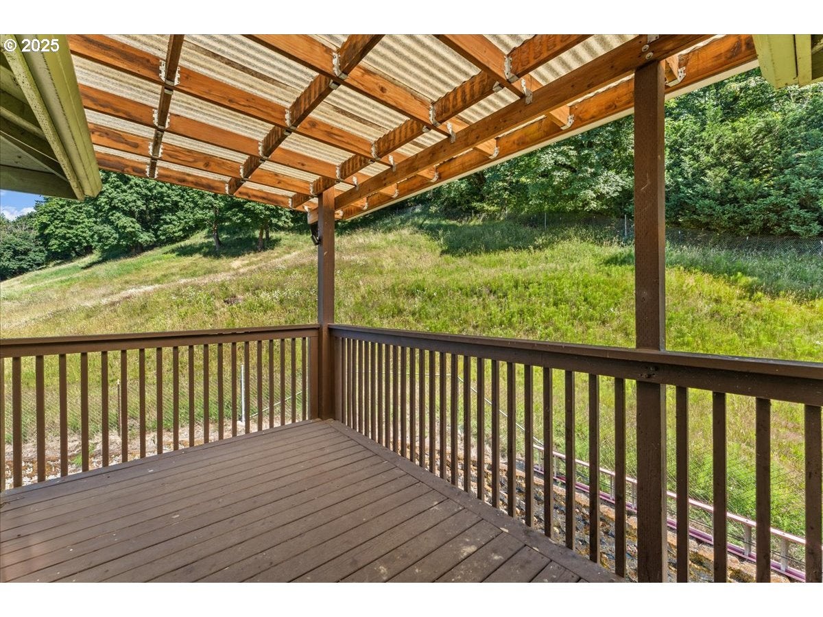 Portland, Oregon, 97236, United States, 5 Bedrooms Bedrooms, ,4 BathroomsBathrooms,Residential,Active,1877776