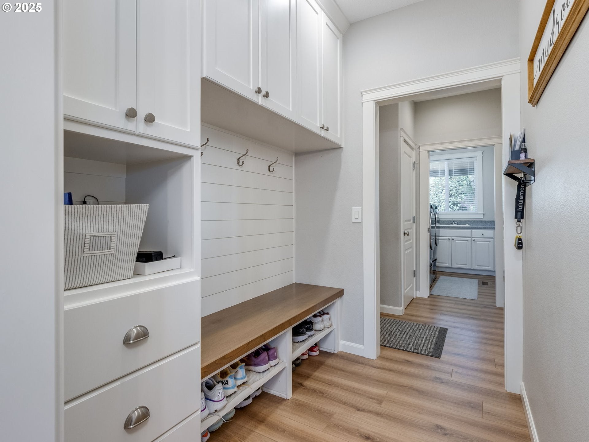 Oregon City, Oregon, 97045, United States, 4 Bedrooms Bedrooms, ,3 BathroomsBathrooms,Residential,Active,1886829