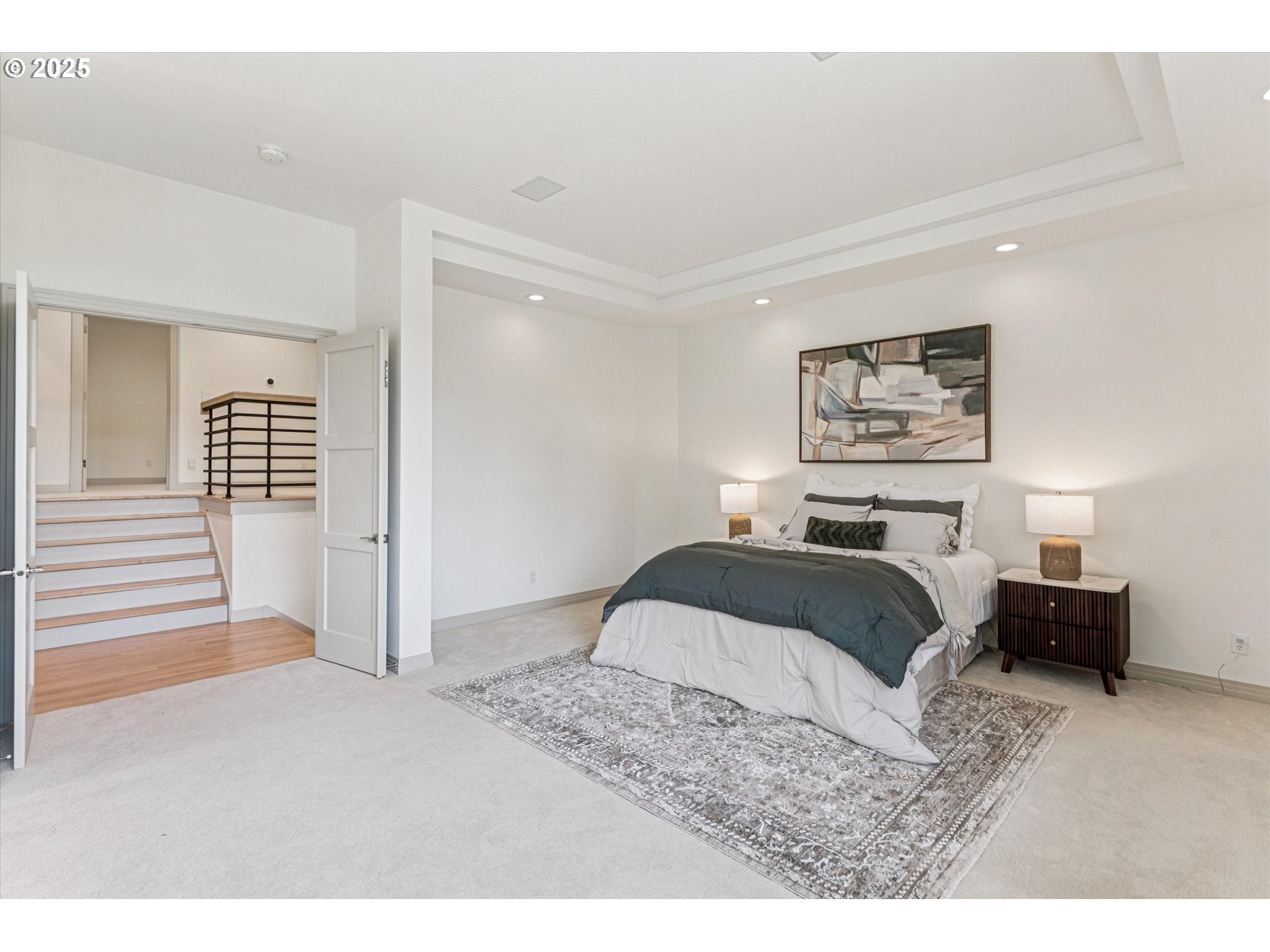 Lake Oswego, Oregon, 97034, United States, 4 Bedrooms Bedrooms, ,5 BathroomsBathrooms,Residential,Active,1914922