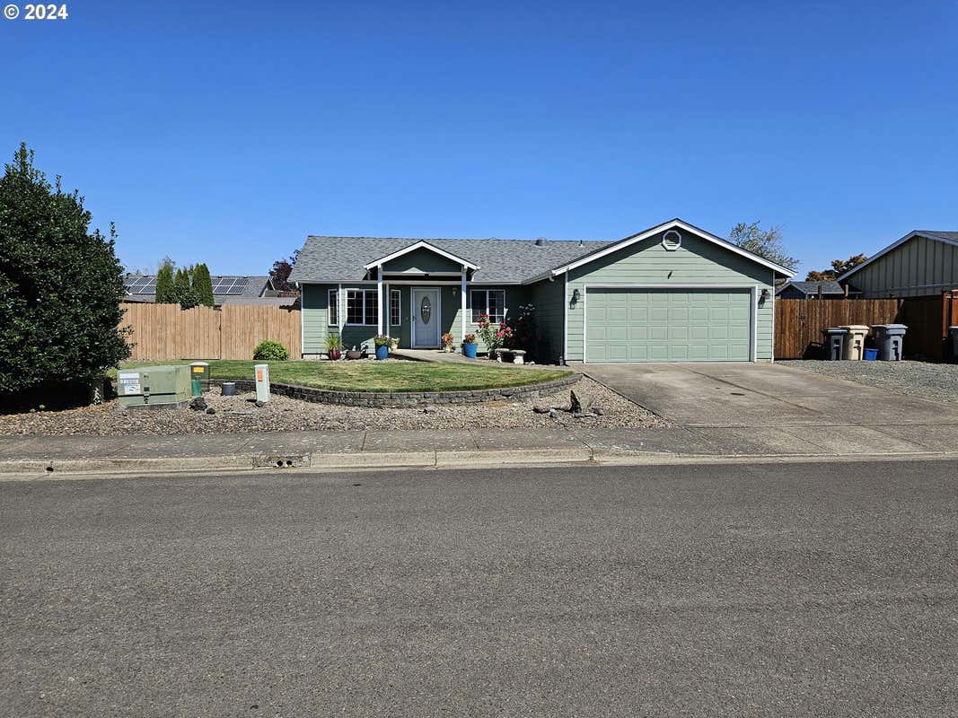 875 LADINO PL W, HARRISBURG, OR 97446, photo 1 of 20