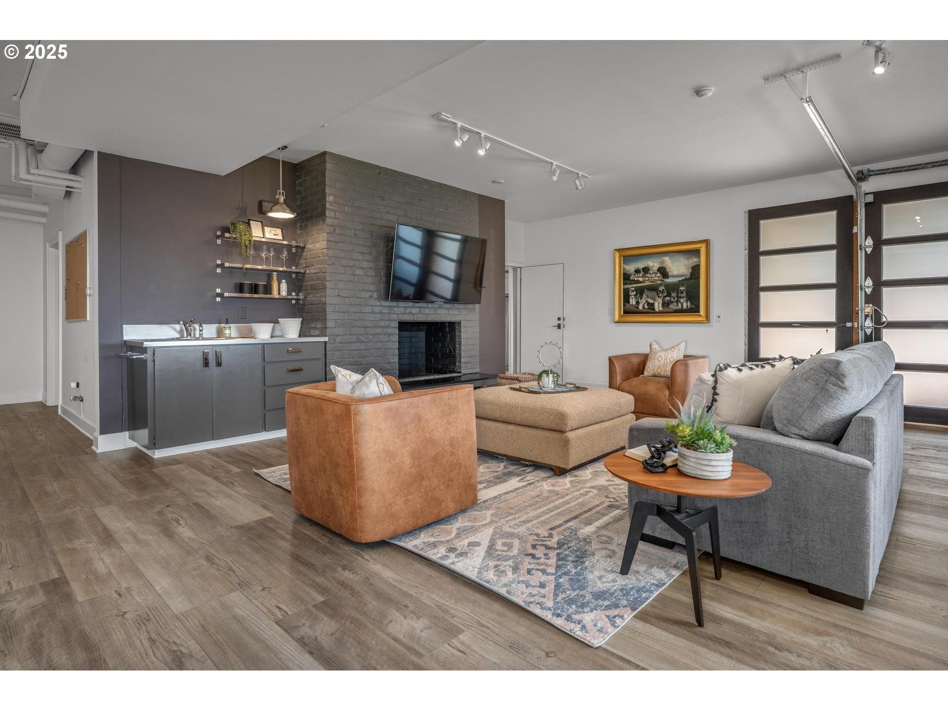 Portland, Oregon, 97225, United States, 4 Bedrooms Bedrooms, ,5 BathroomsBathrooms,Residential,Active,1936425