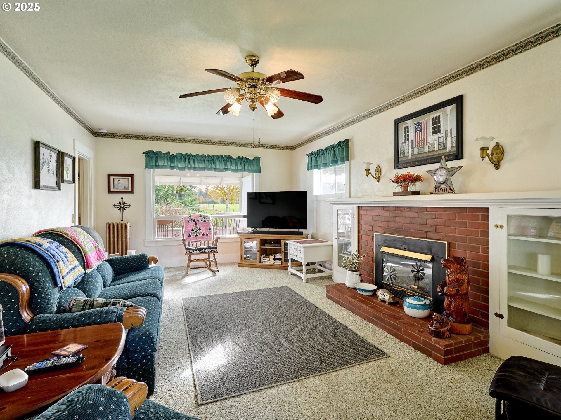 Molalla, Oregon, 97038, United States, 3 Bedrooms Bedrooms, ,2 BathroomsBathrooms,Residential,Active,1988718