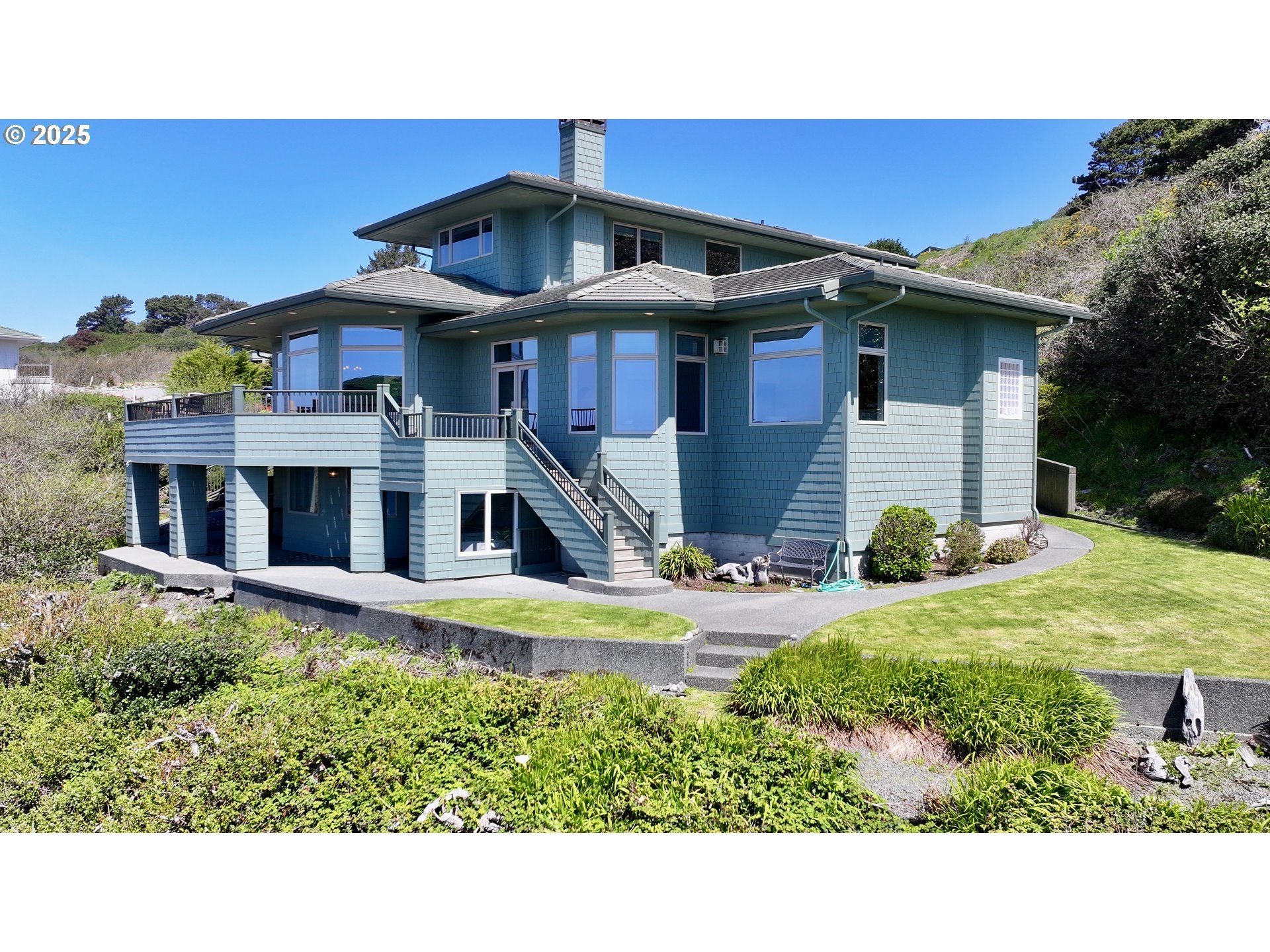 Brookings, Oregon, 97415, United States, 3 Bedrooms Bedrooms, ,4 BathroomsBathrooms,Residential,Active,1773505