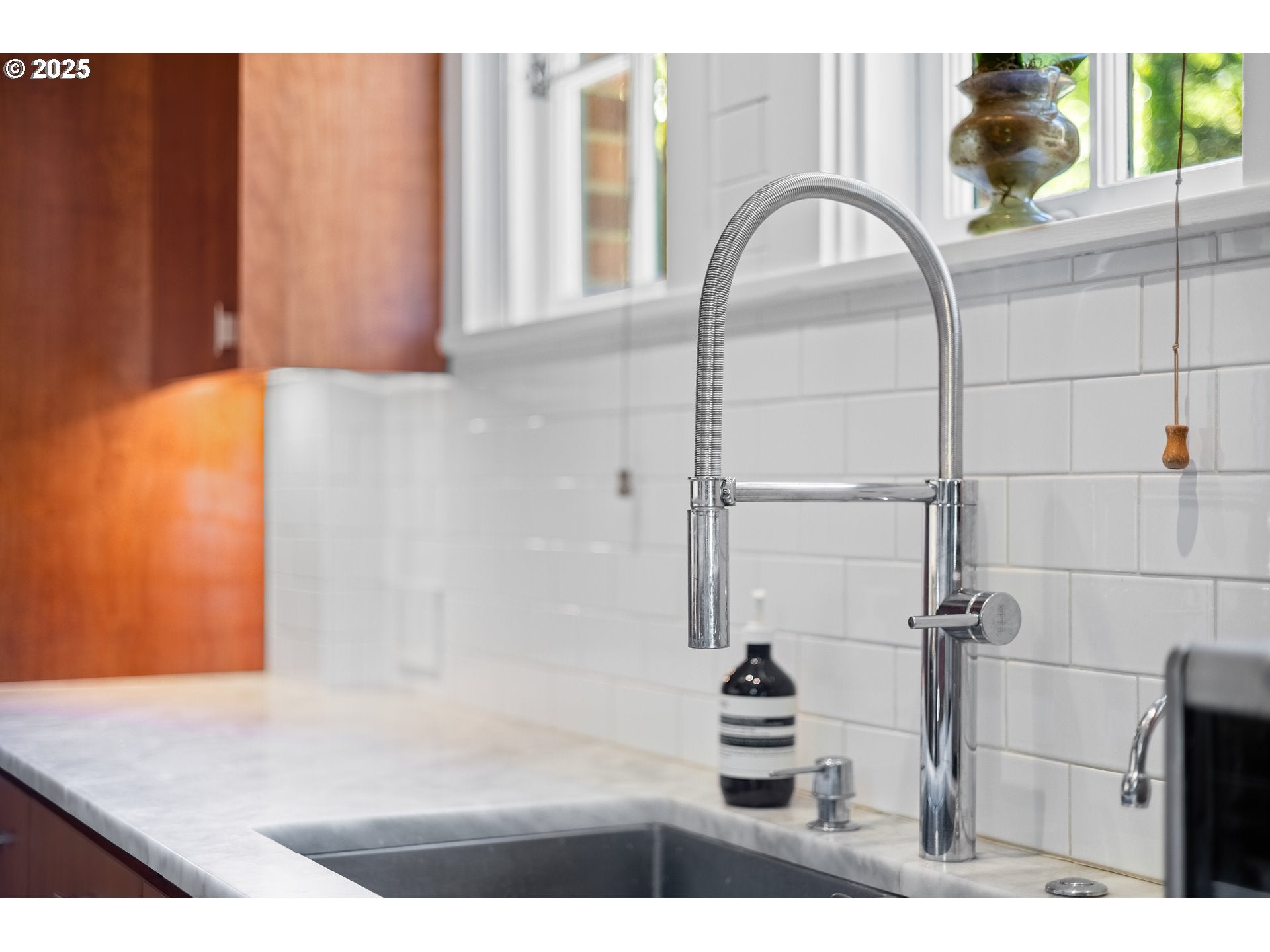 Portland, Oregon, 97239, United States, 4 Bedrooms Bedrooms, ,5 BathroomsBathrooms,Residential,Active,1772733