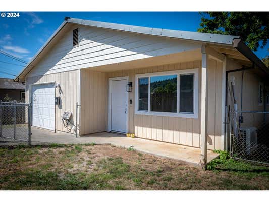 1321 N DEAN ST, COQUILLE, OR 97423 - Image 1