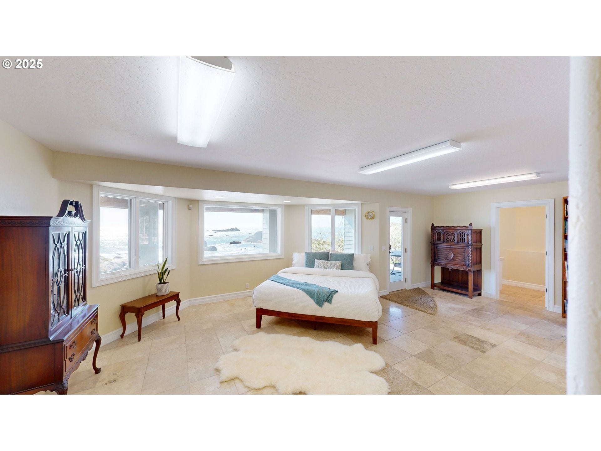 Brookings, Oregon, 97415, United States, 3 Bedrooms Bedrooms, ,4 BathroomsBathrooms,Residential,Active,1773505