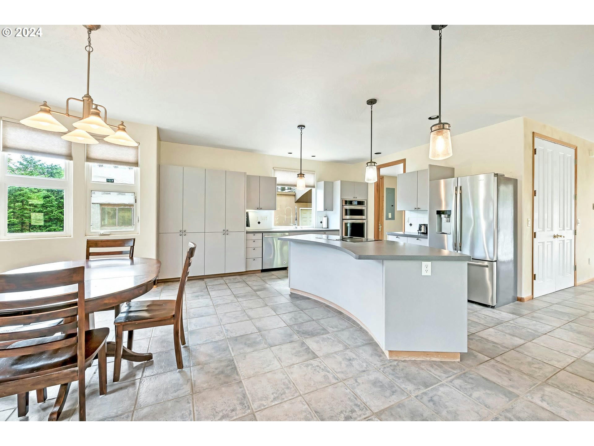 Pleasant Hill, Oregon, 97455, United States, ,3 BathroomsBathrooms,Residential,Active,1704809
