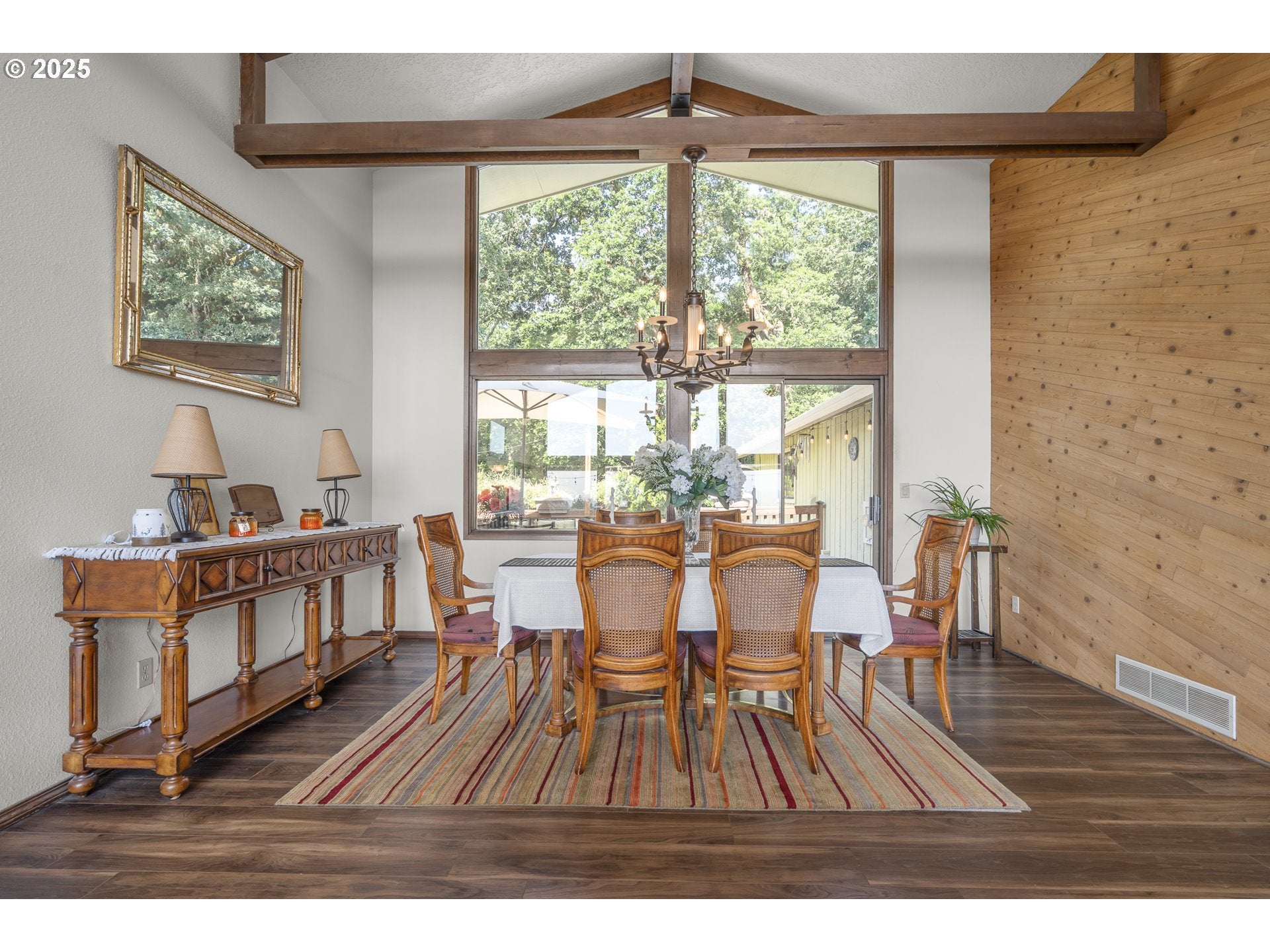 Mcminnville, Oregon, 97128, United States, 4 Bedrooms Bedrooms, ,3 BathroomsBathrooms,Residential,Active,1853796